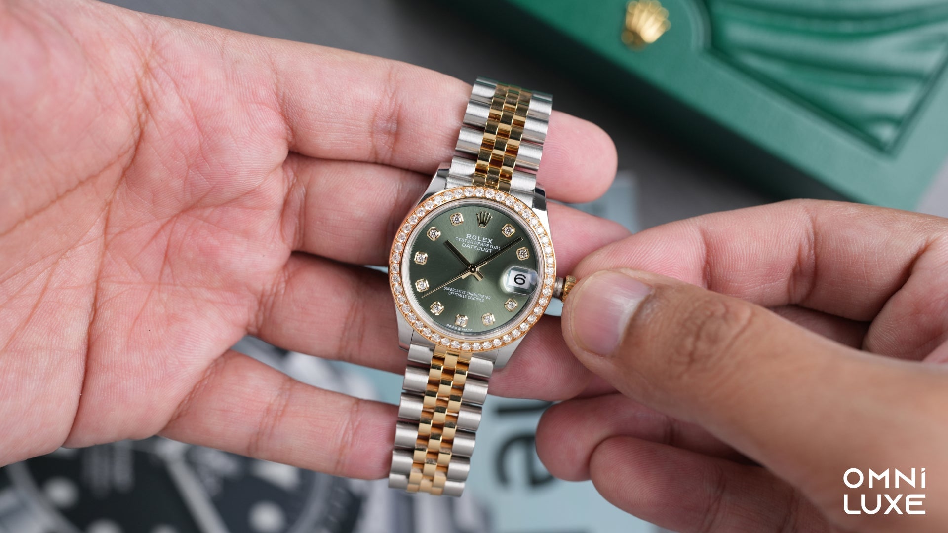 tanggal di jam tangan