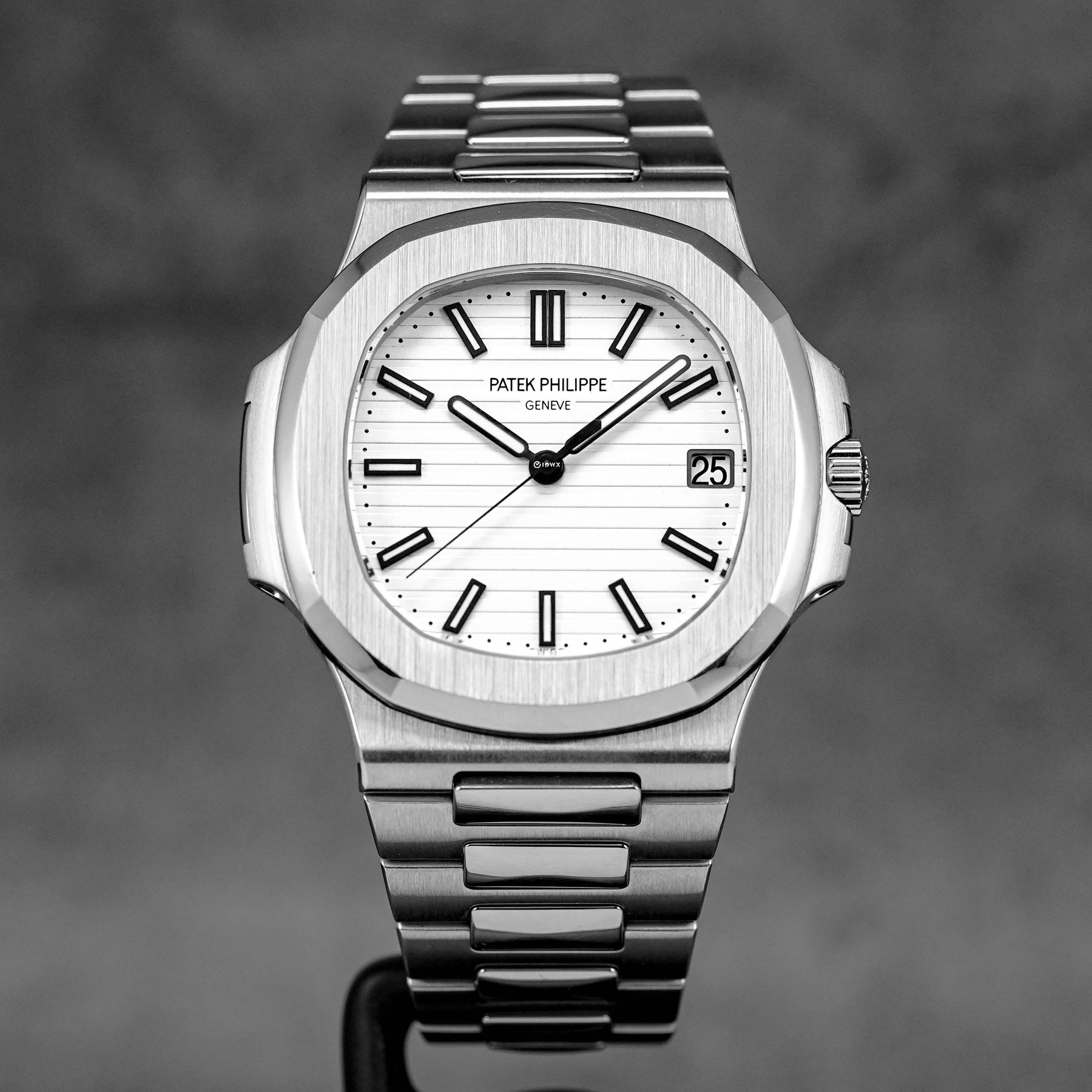 5711 White