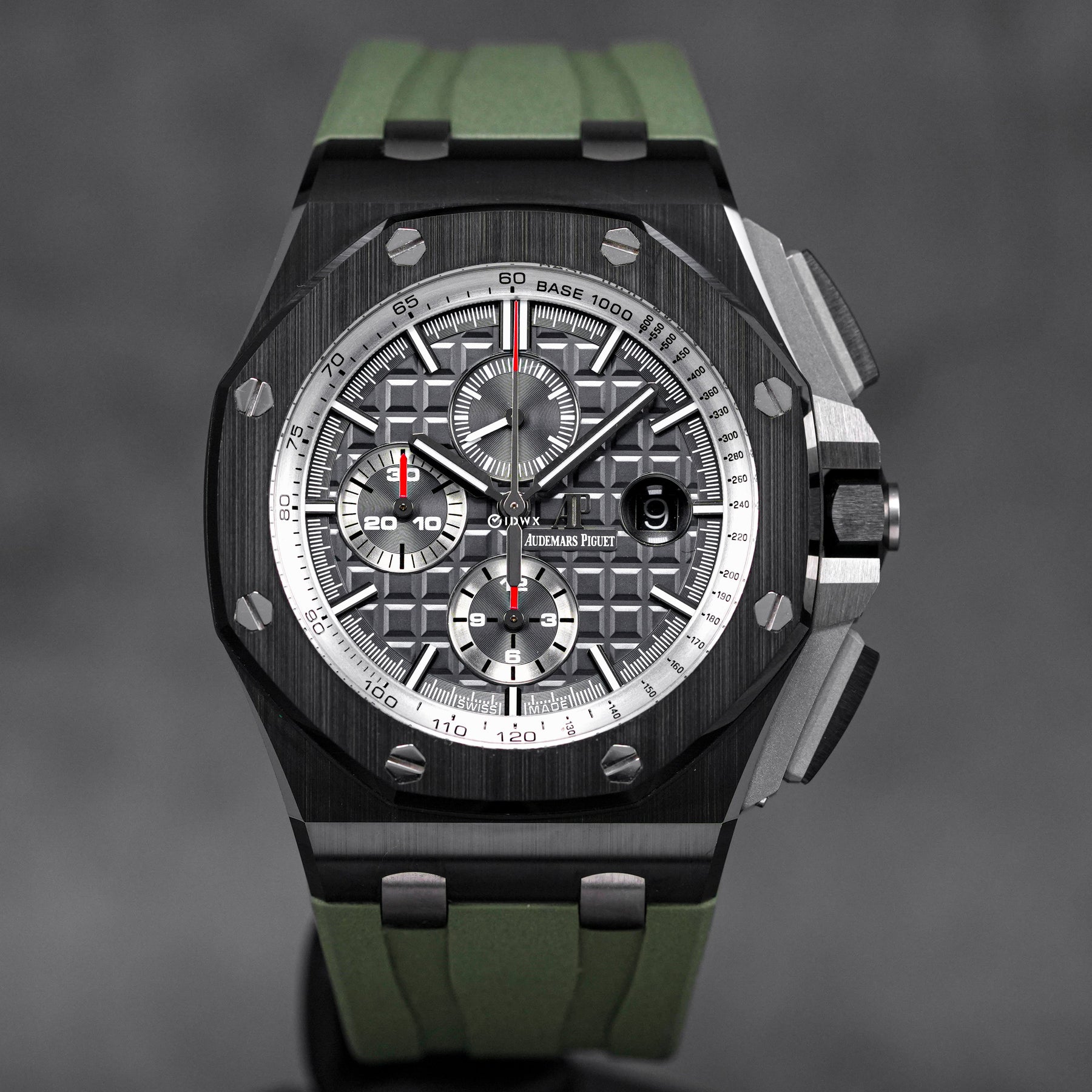 ROYAL OAK OFFSHORE CHRONOGRAPH BLACK CERAMIC GREY DIAL RUBBER STRAP (2015)