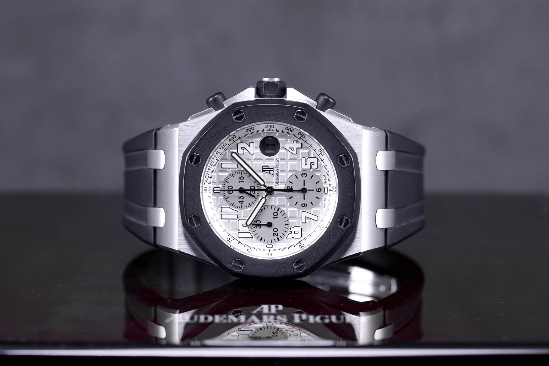 ROYAL OAK OFFSHORE CHRONOGRAPH 42MM RUBBERCLAD WHITE DIAL (2012)