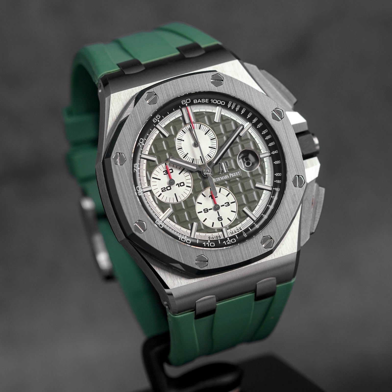 ROYAL OAK OFFSHORE CHRONOGRAPH 44MM GREEN CAMO LIMITED EDITION (2019)