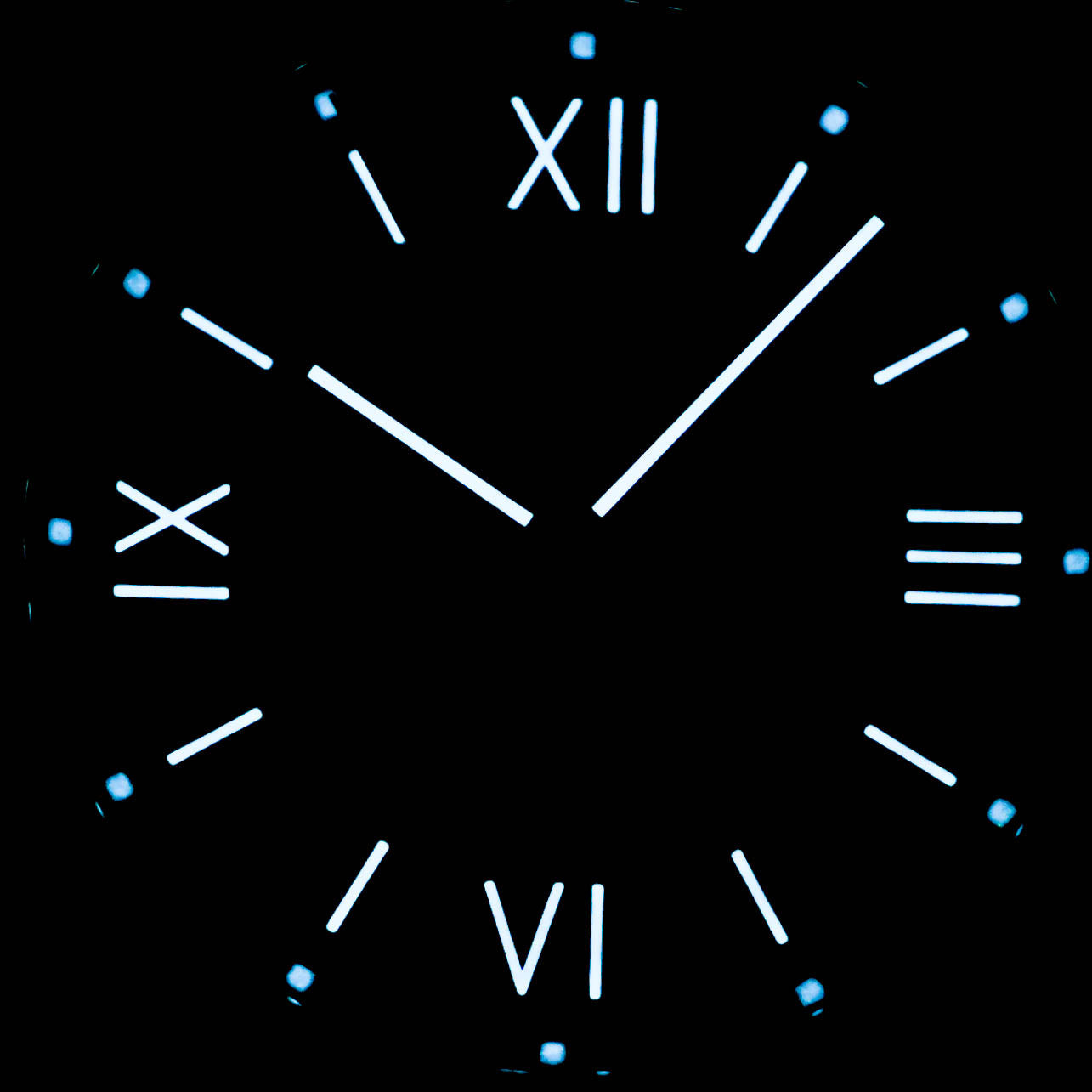 ALPINE EAGLE LARGE BLUE DIAL (2020)