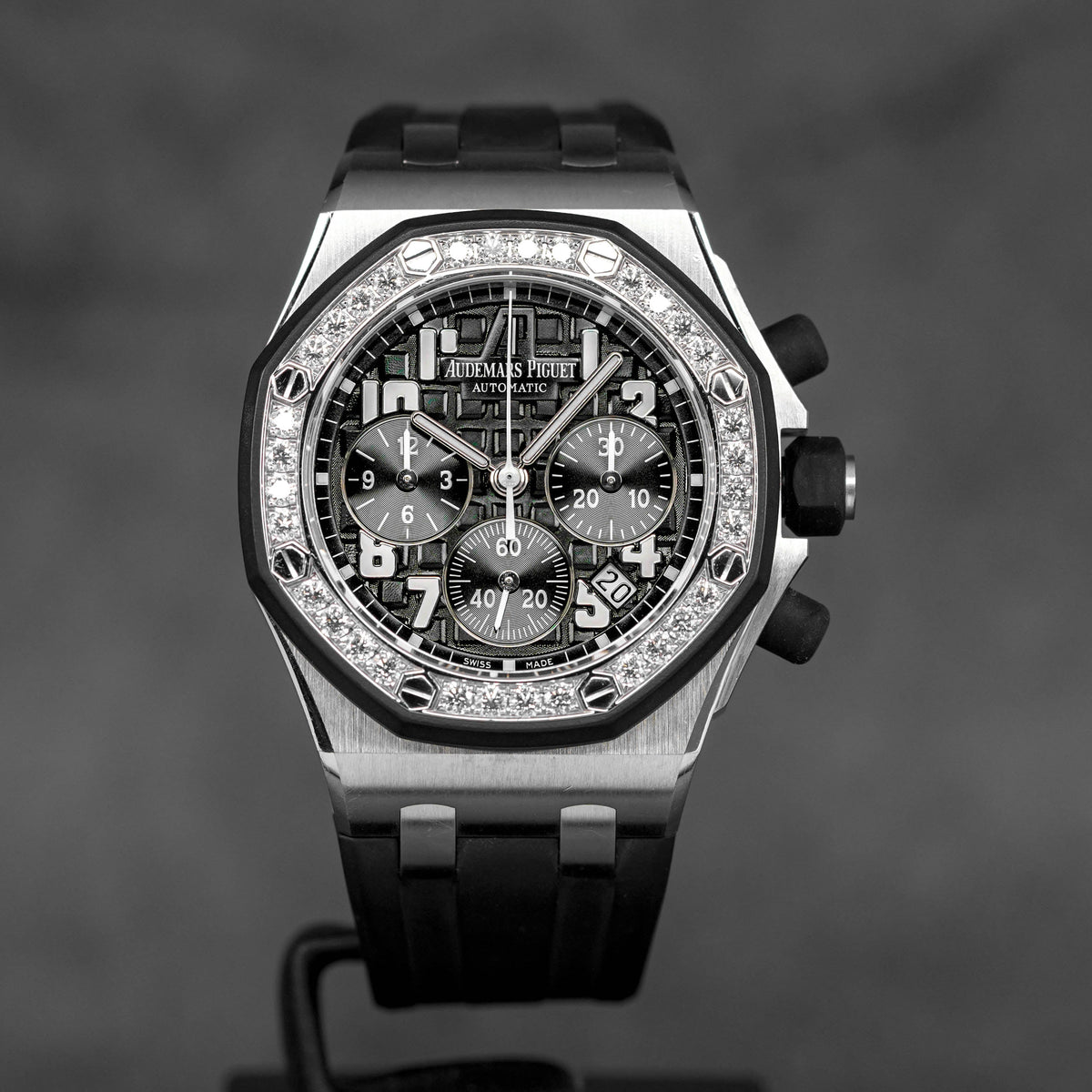ROYAL OAK OFFSHORE CHRONOGRAPH 37MM BLACK DIAL DIAMOND BEZEL (2014)