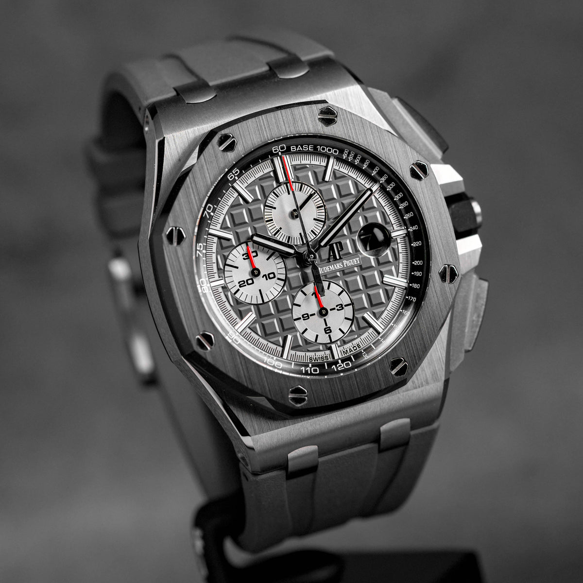 ROYAL OAK OFFSHORE CHRONOGRAPH 44MM TITANIUM BLACK CERAMIC GREY DIAL (2019)