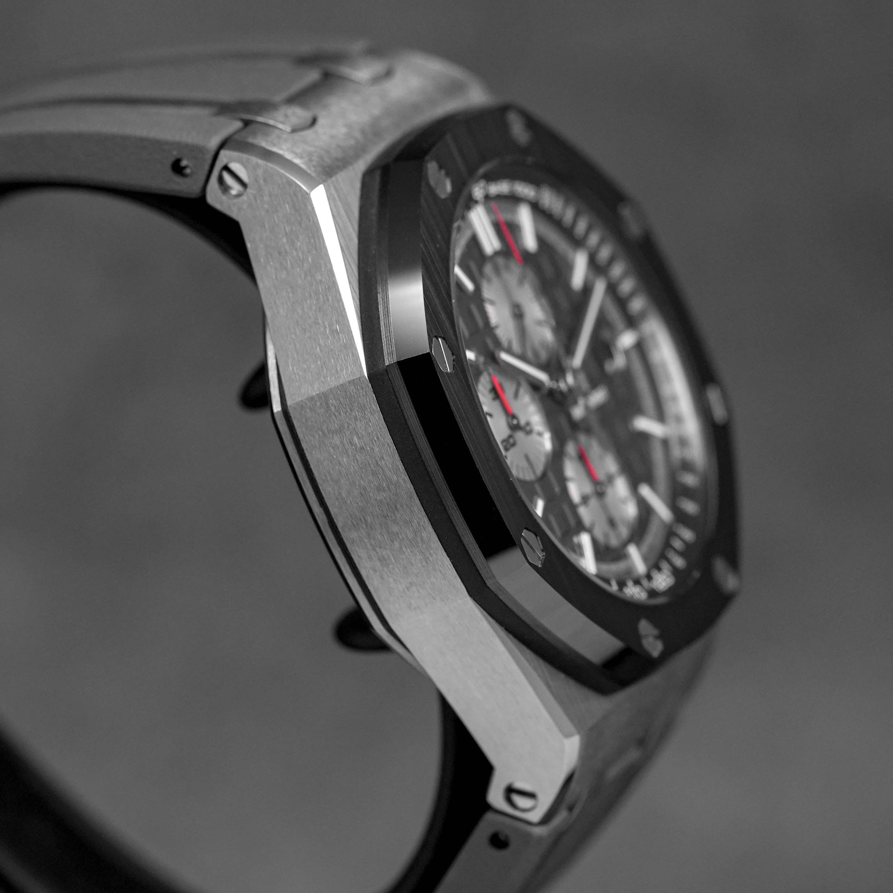 ROYAL OAK OFFSHORE CHRONOGRAPH 44MM TITANIUM BLACK CERAMIC GREY DIAL (2019)