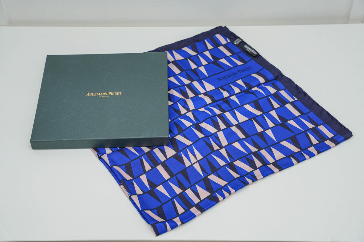 SILK SCARF