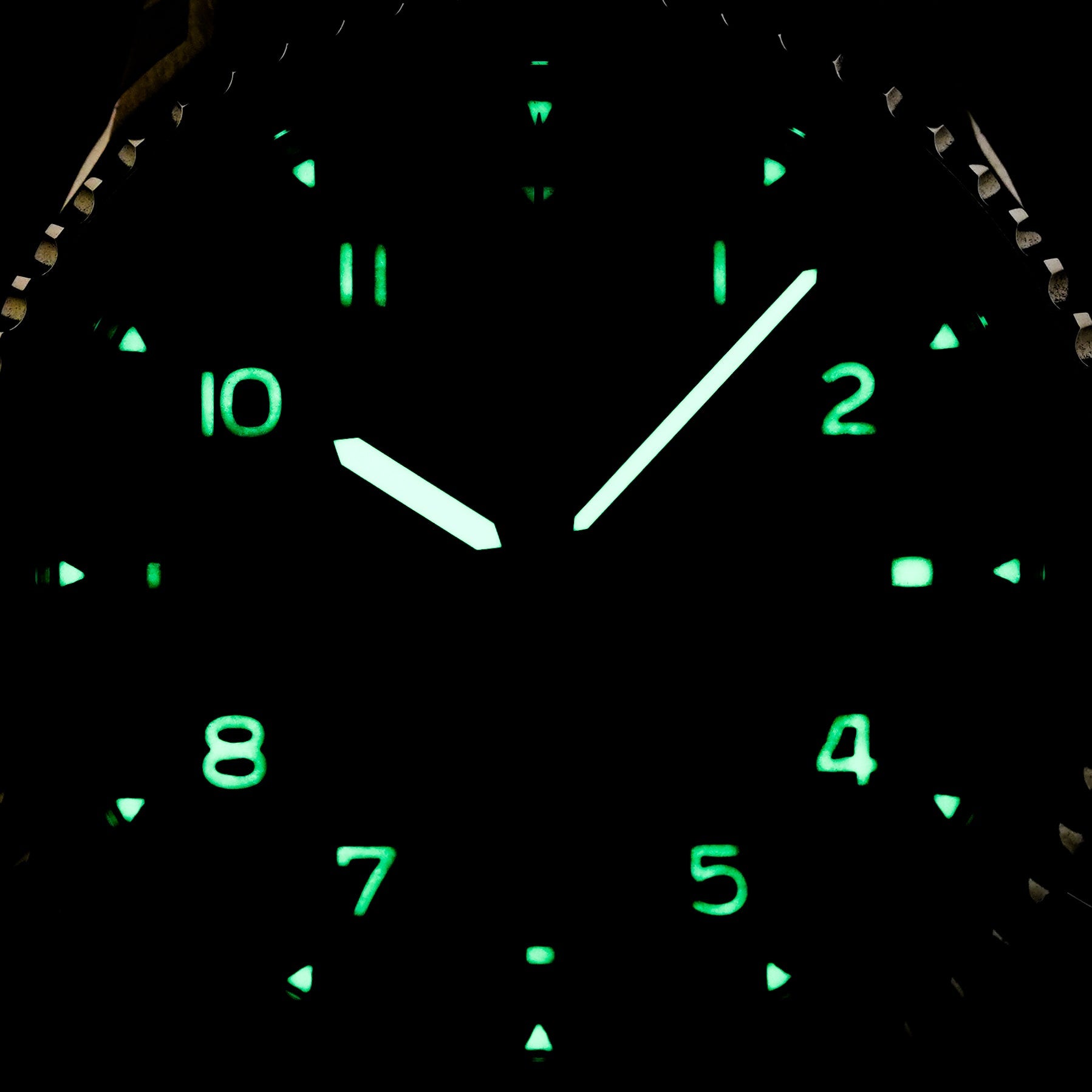 NAVITIMER 8 CHRONOGRAPH 43MM STEEL BLACK DIAL (2022)