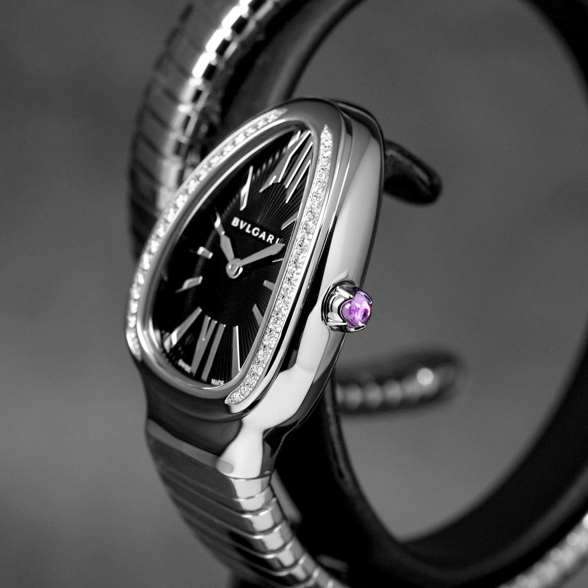 SERPENTI TUBOGAS STEEL BLACK DIAL DIAMOND BEZEL (2026)