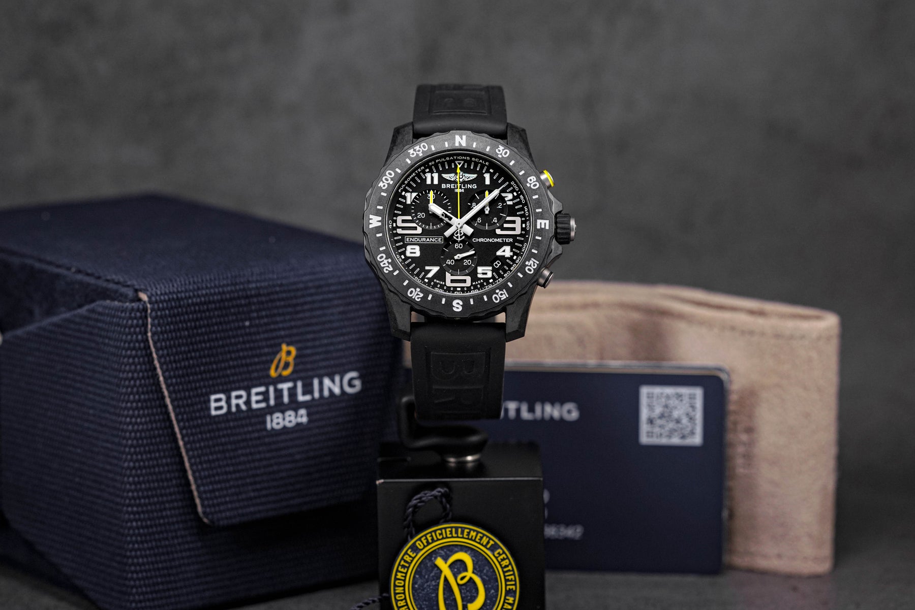 ENDURANCE PRO 44MM BLACK (2023)