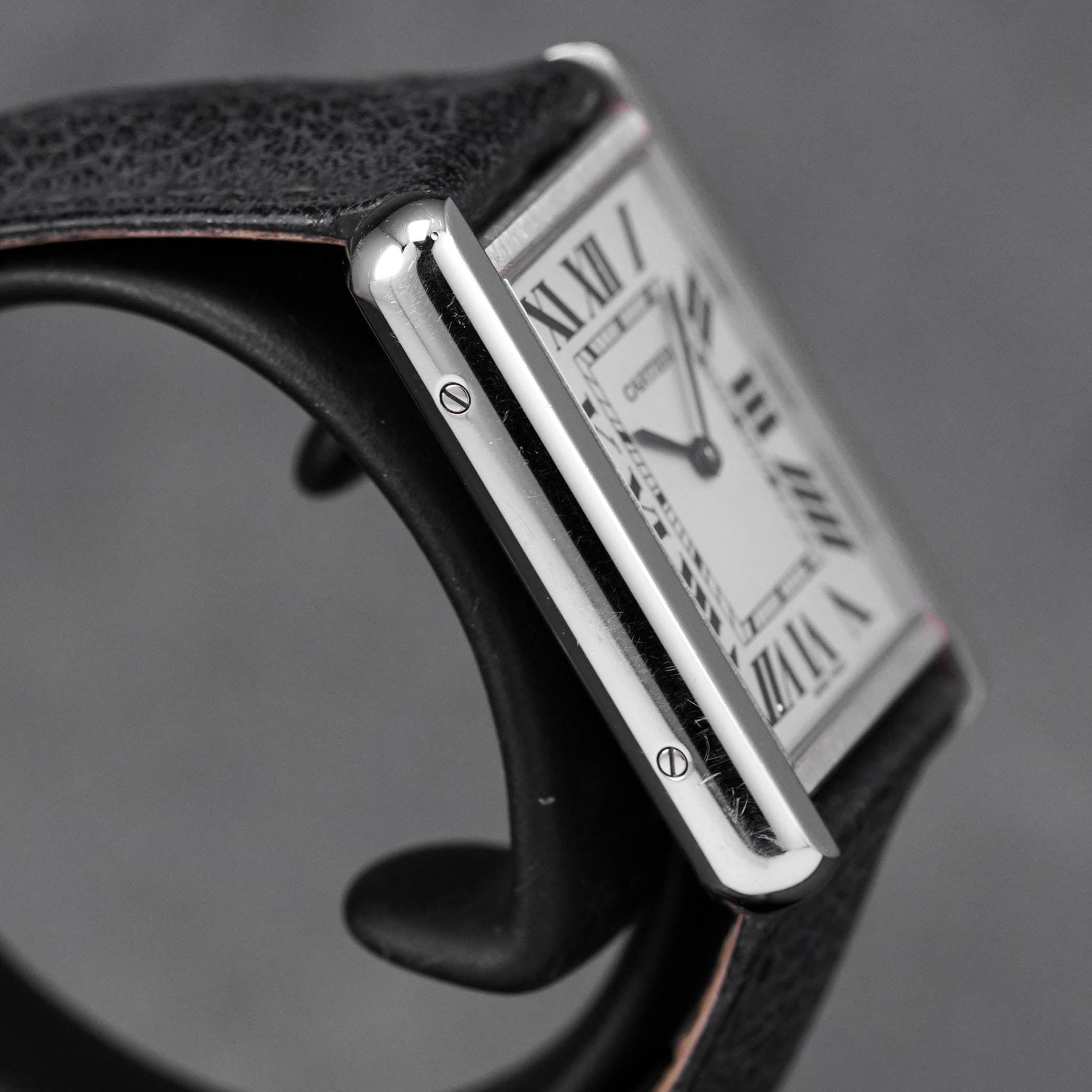 TANK SOLO L SILVER DIAL LEATHER STRAP (2018)