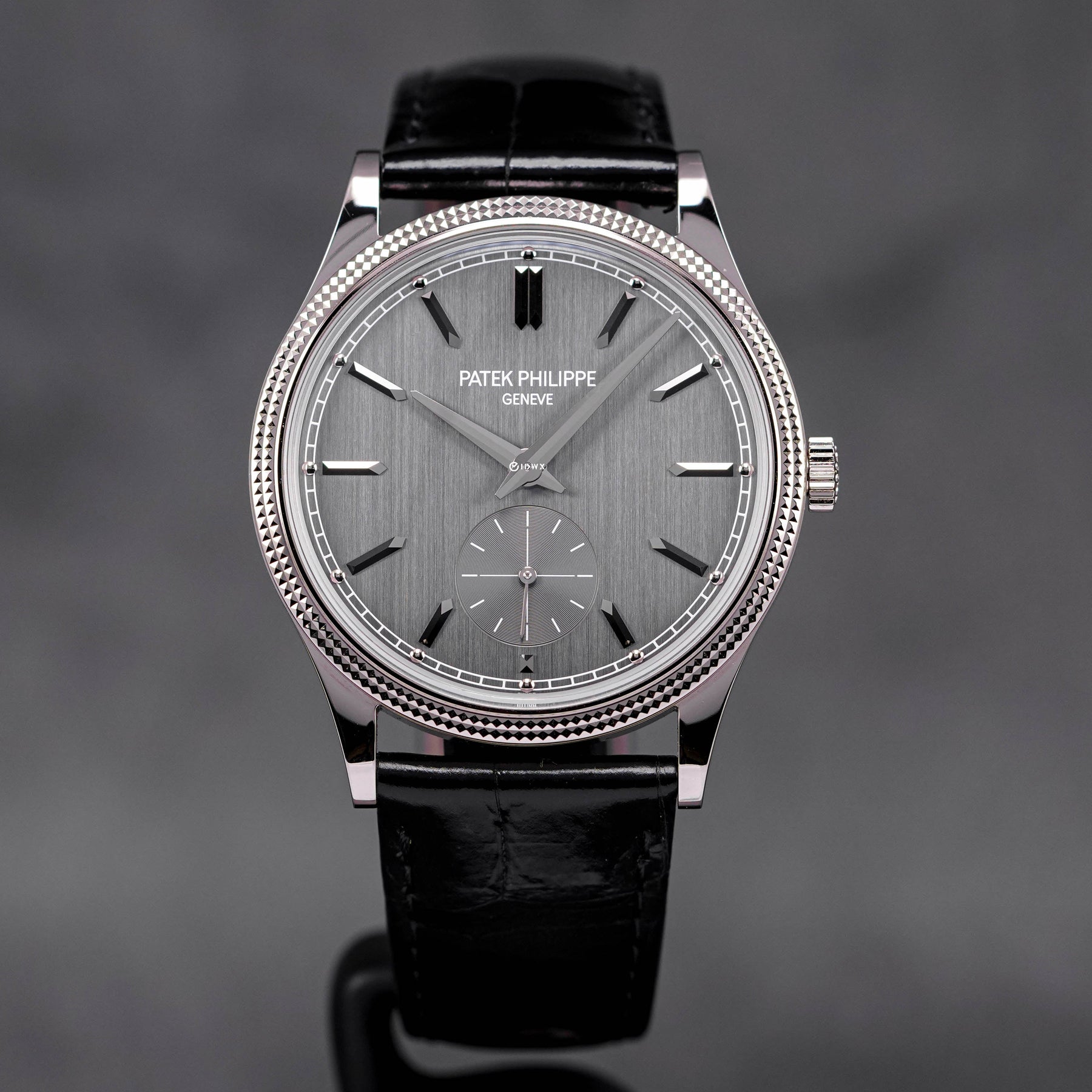 Clous De Paris Gray