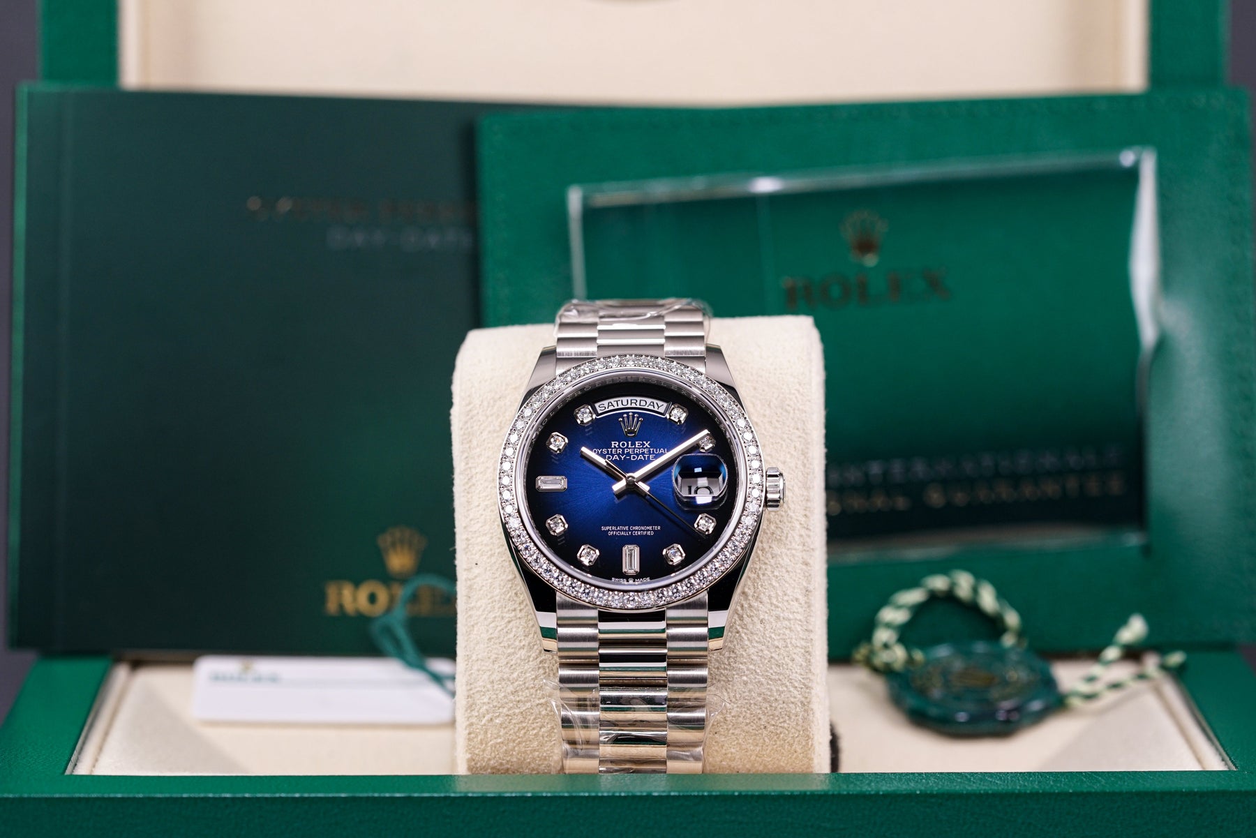 DAYDATE 36MM BLUE OMBRE DIAMOND RING