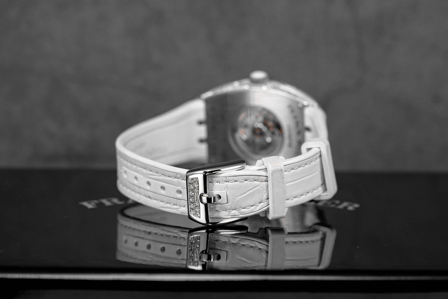Harga Franck Muller V32 White Diamond