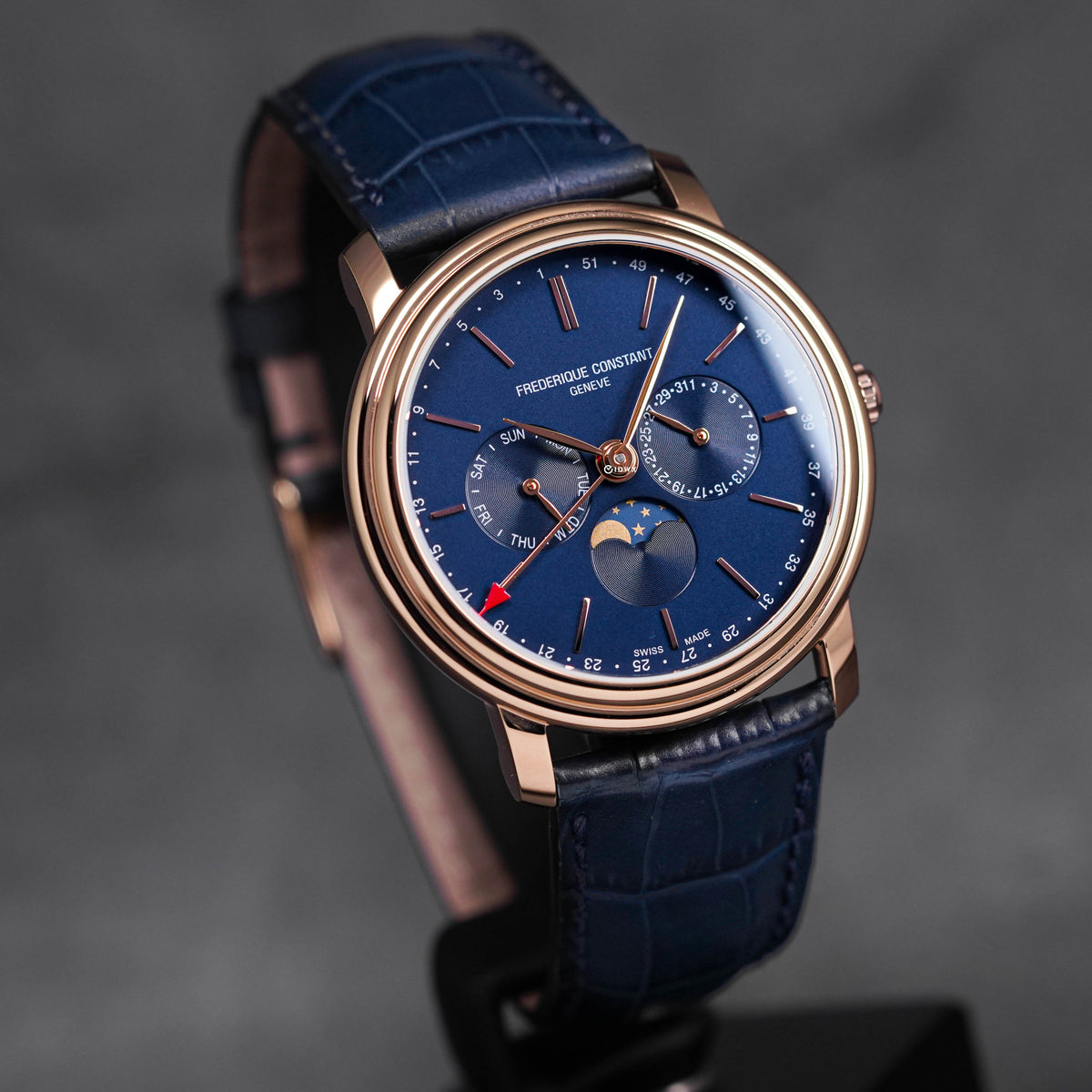 CLASSICS BUSINESS TIMER MOONPHASE ROSEGOLD-PLATED STEEL BLUE DIAL (2025)