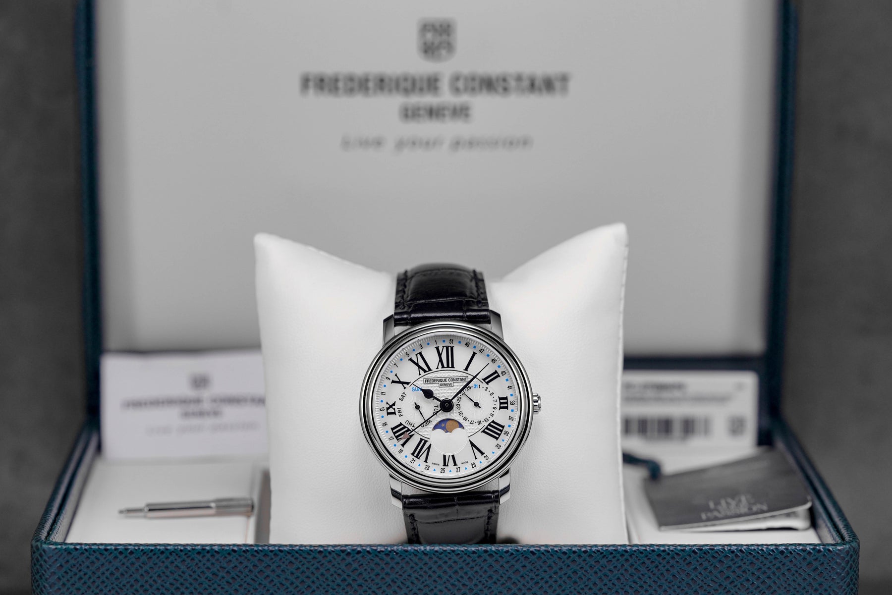 CLASSICS BUSINESS TIMER MOONPHASE WHITE DIAL (2025)