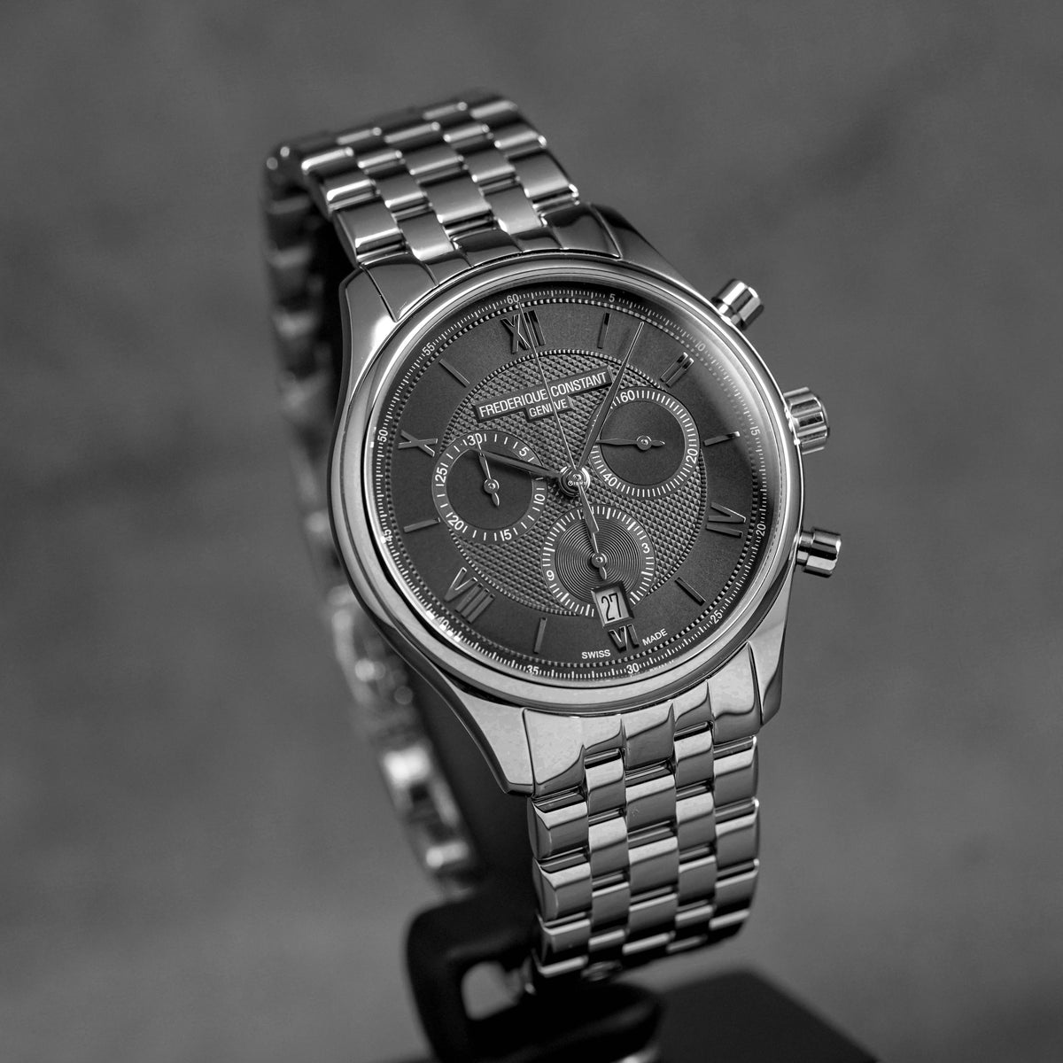 CLASSICS QUARTZ CHRONOGRAPH GRAY DIAL (2025)