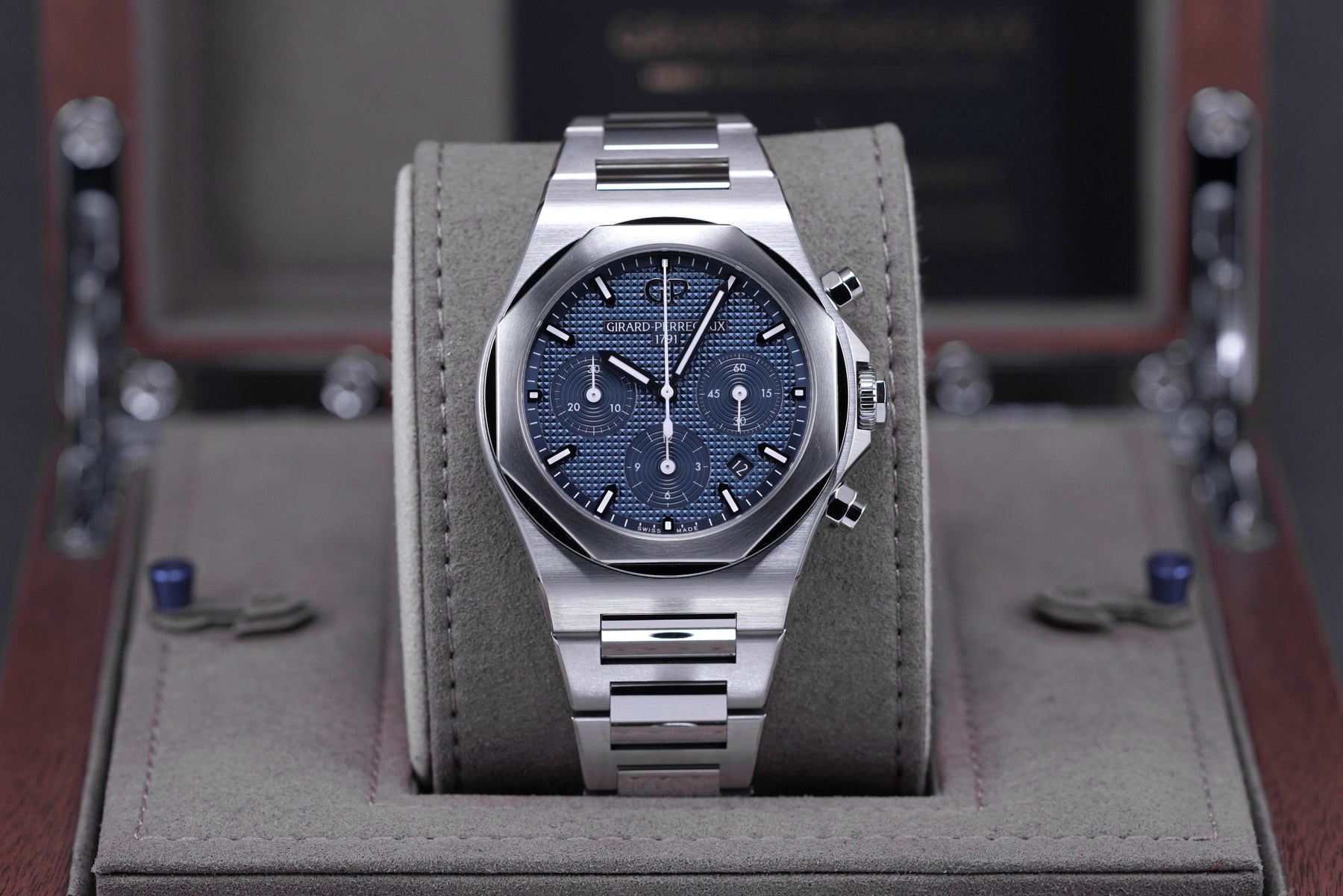 GIRARD PERREGAUX CHRONO BLUE