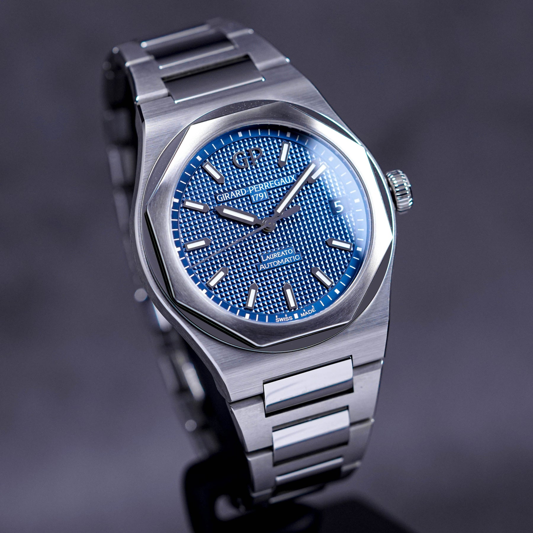 LAUREATO BLUE DIAL (2022)