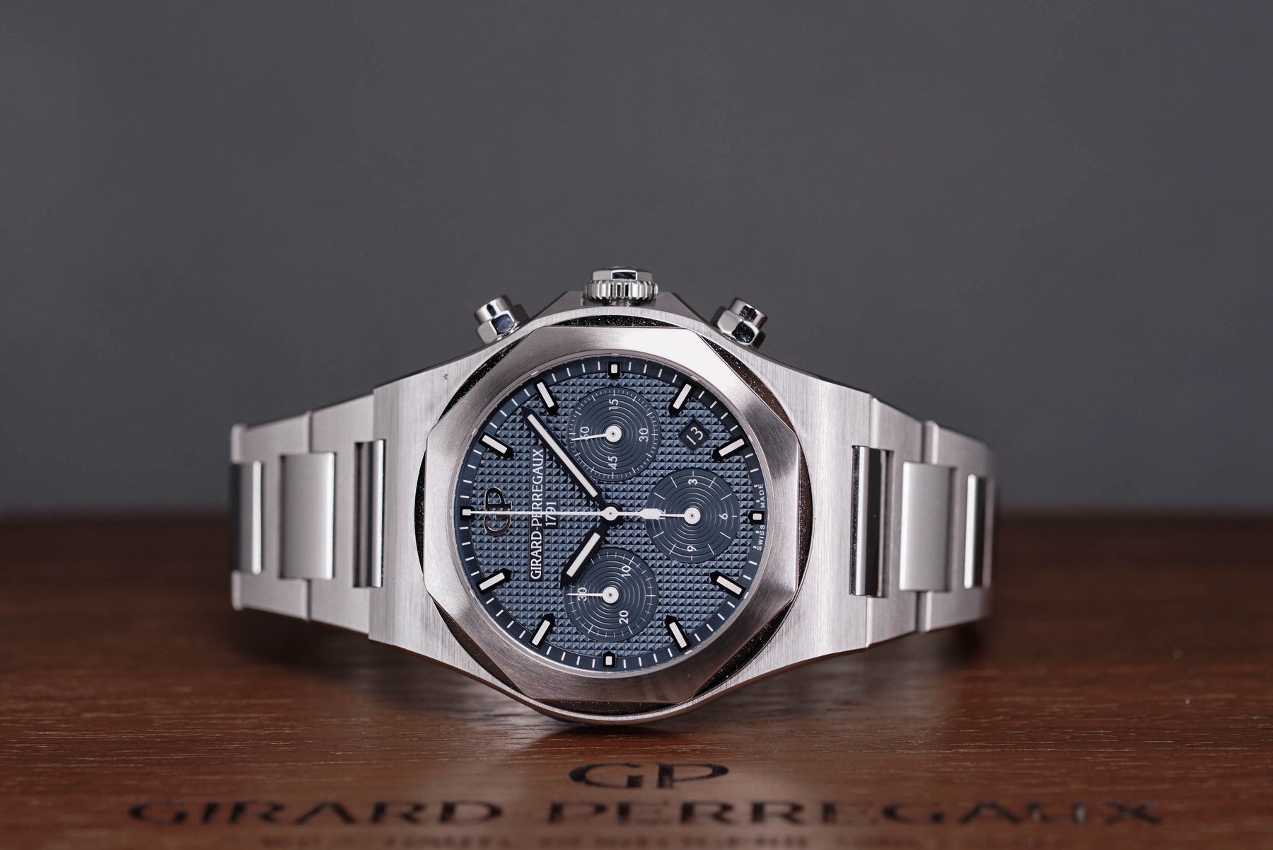 LAUREATO CHRONOGRAPH BLUE DIAL (2021)