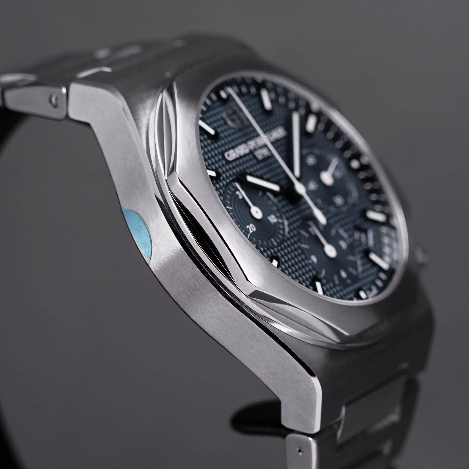 LAUREATO CHRONOGRAPH BLUE DIAL (2021)