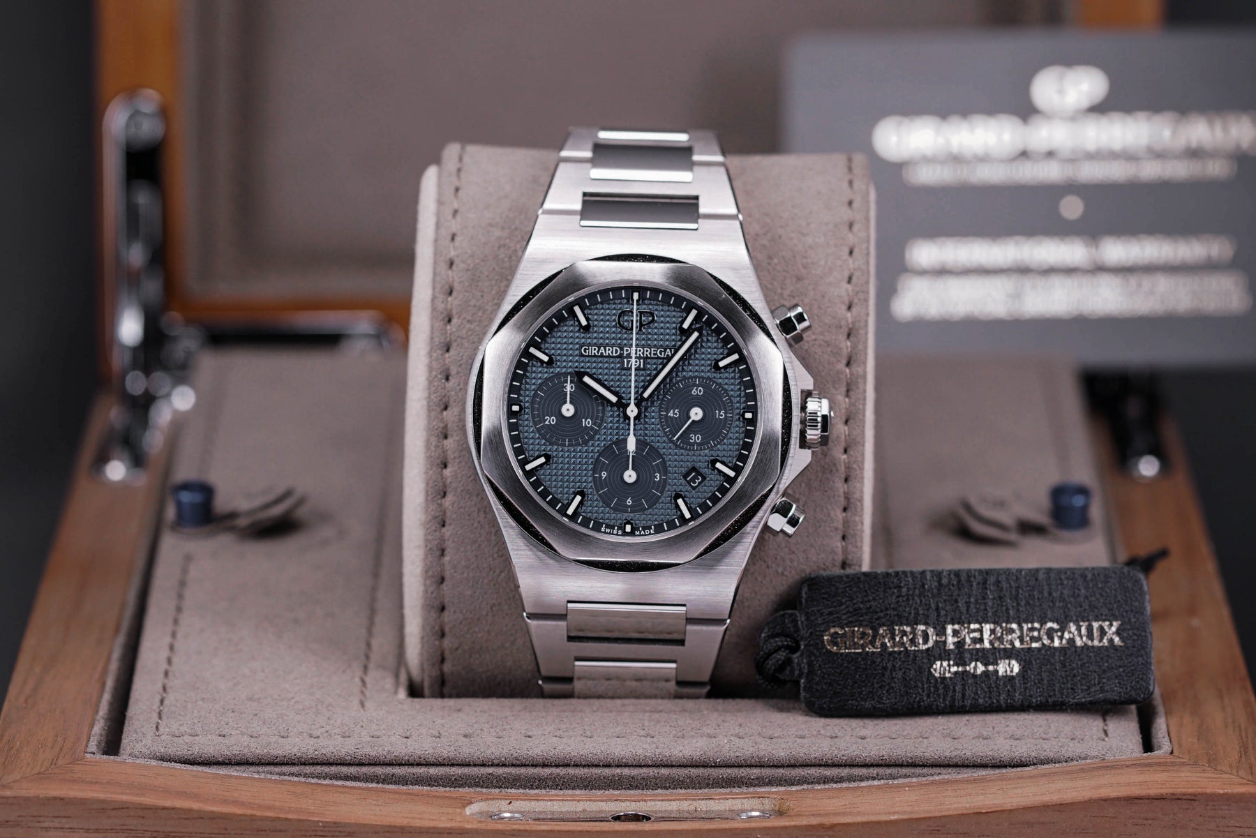 LAUREATO CHRONOGRAPH BLUE DIAL (2021)