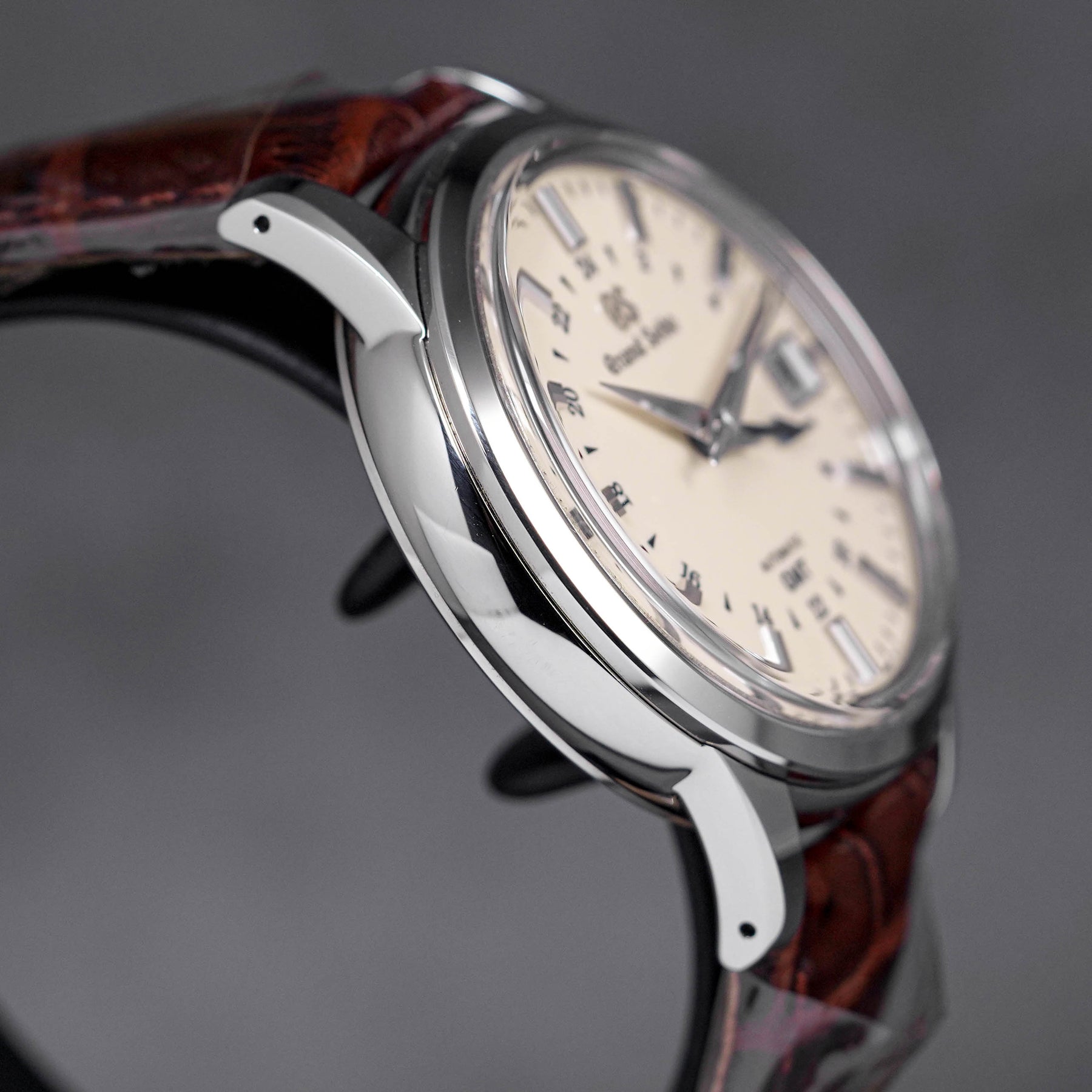 ELEGANCE GMT IVORY DIAL (2022)