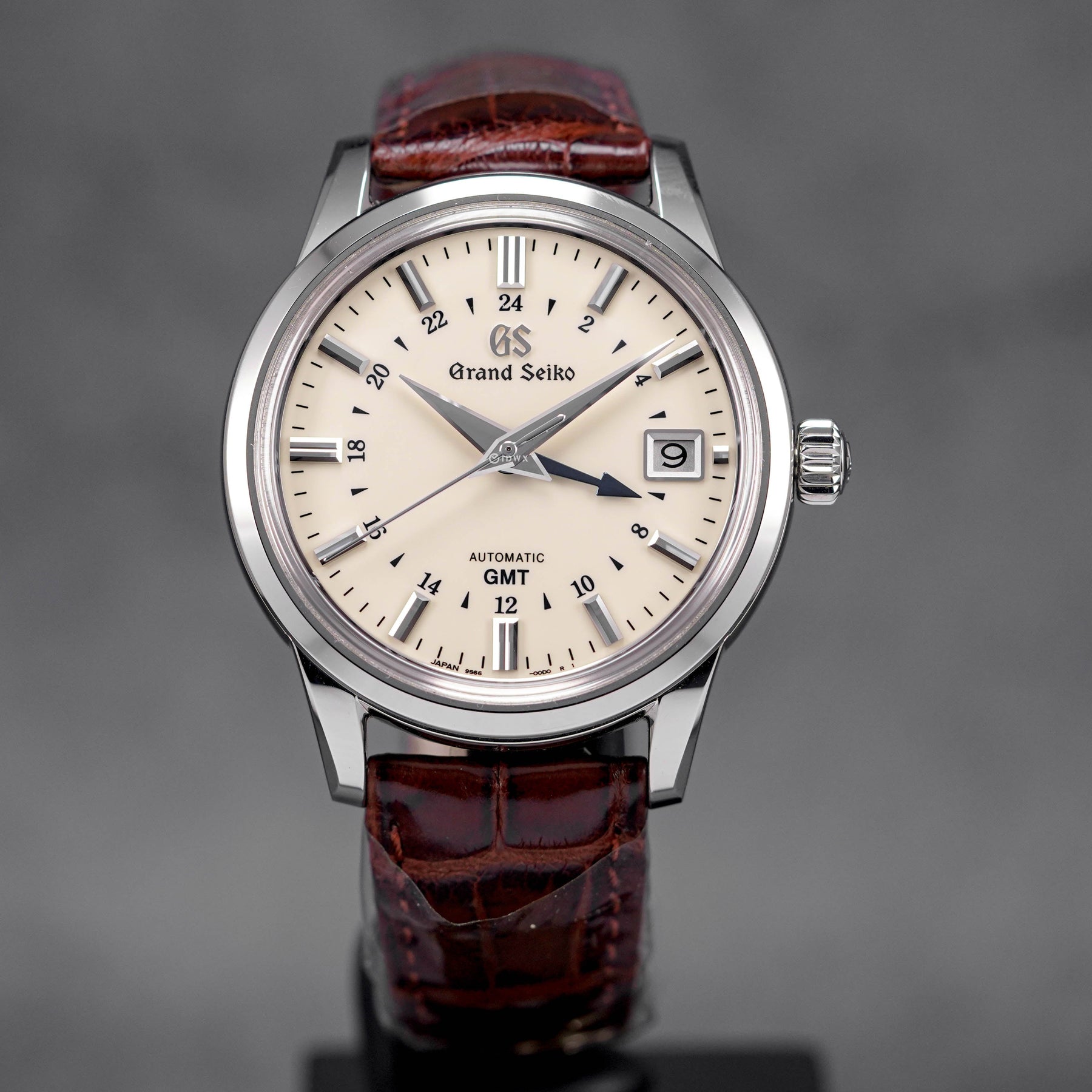 ELEGANCE GMT IVORY DIAL (2022)