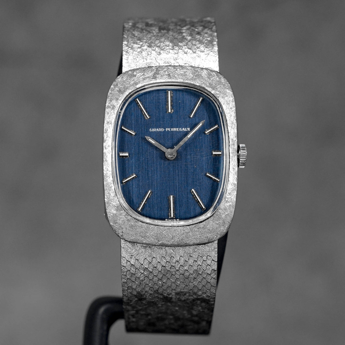 Harga Girard Perregaux Vintage Whitegold Blue
