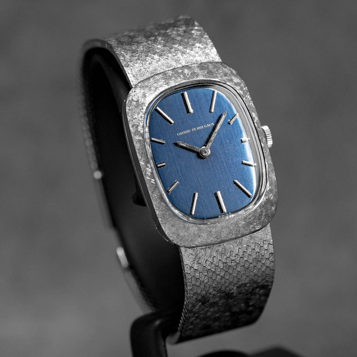Harga Girard Perregaux Vintage Whitegold Blue