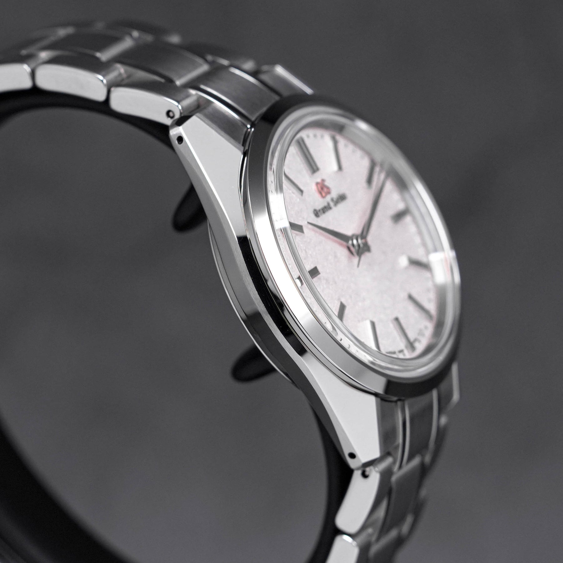 HERITAGE COLLECTION 'SAKURA-KAKUSHI' 55TH ANNIVERSARY OF 44GS PINK DIAL LIMITED EDITION (2022)