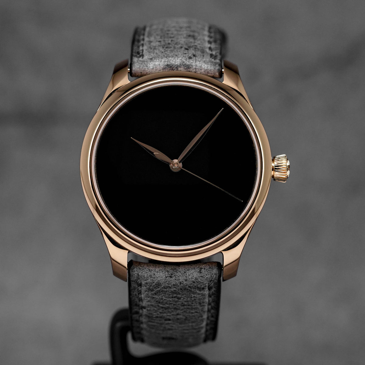 Harga H Moser Endevour Vantablack