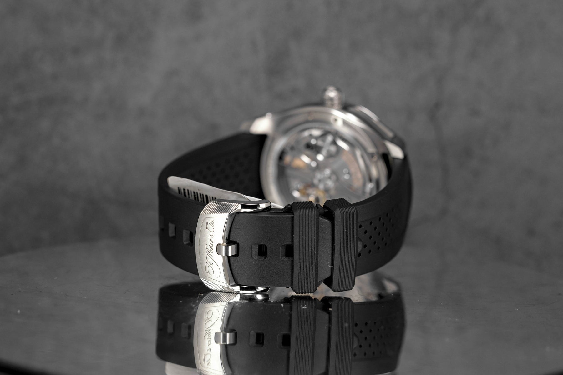 Harga H Moser Mad Red Terbaru