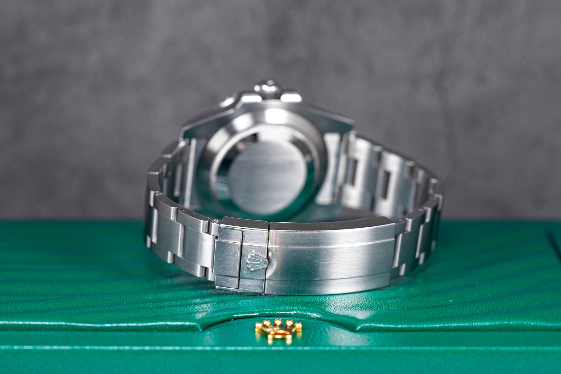 Rolex Sub Date Hulk 116610LV
