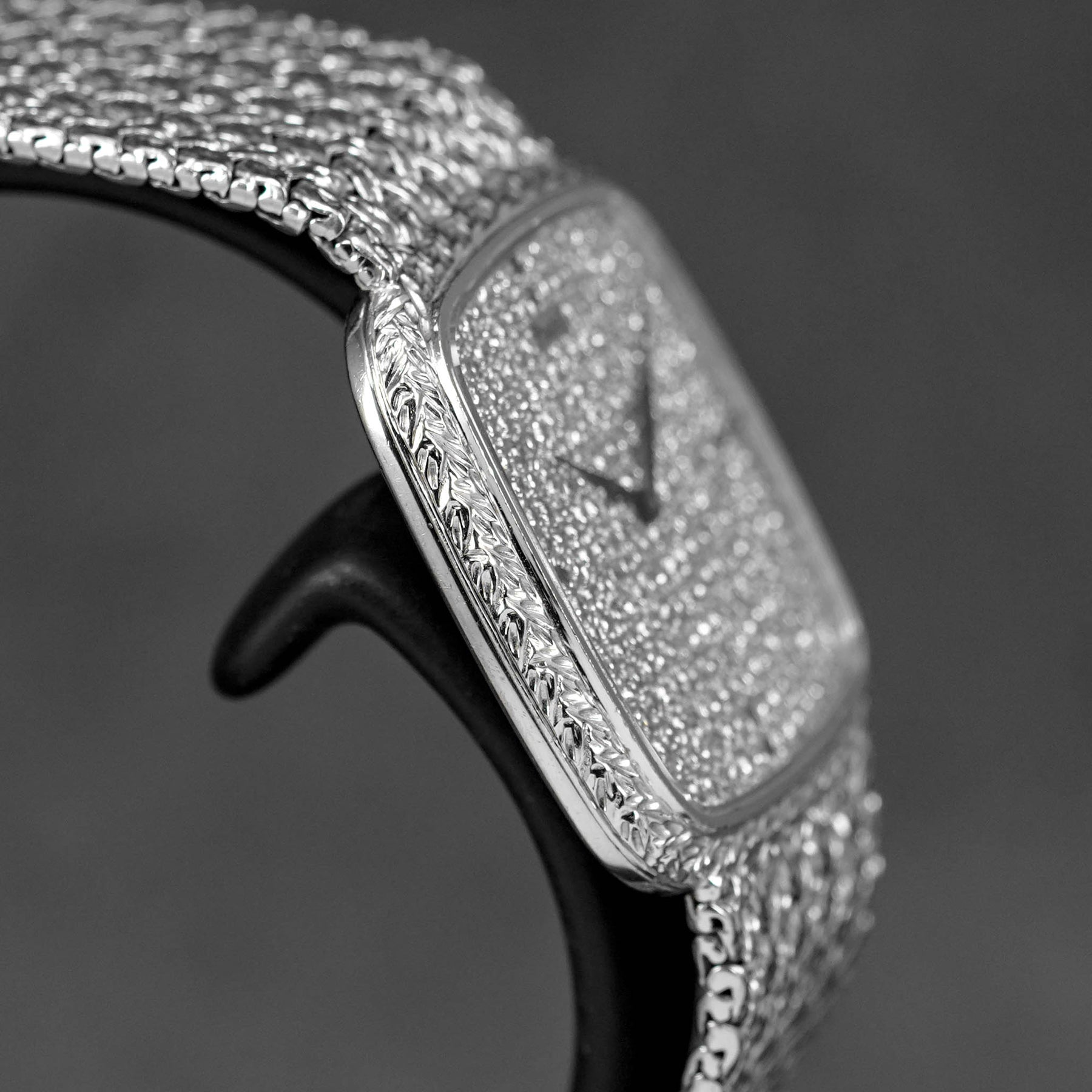 VINTAGE WHITEGOLD FULL PAVE DIAMOND & SAPPHIRE DIAL (WATCH ONLY)