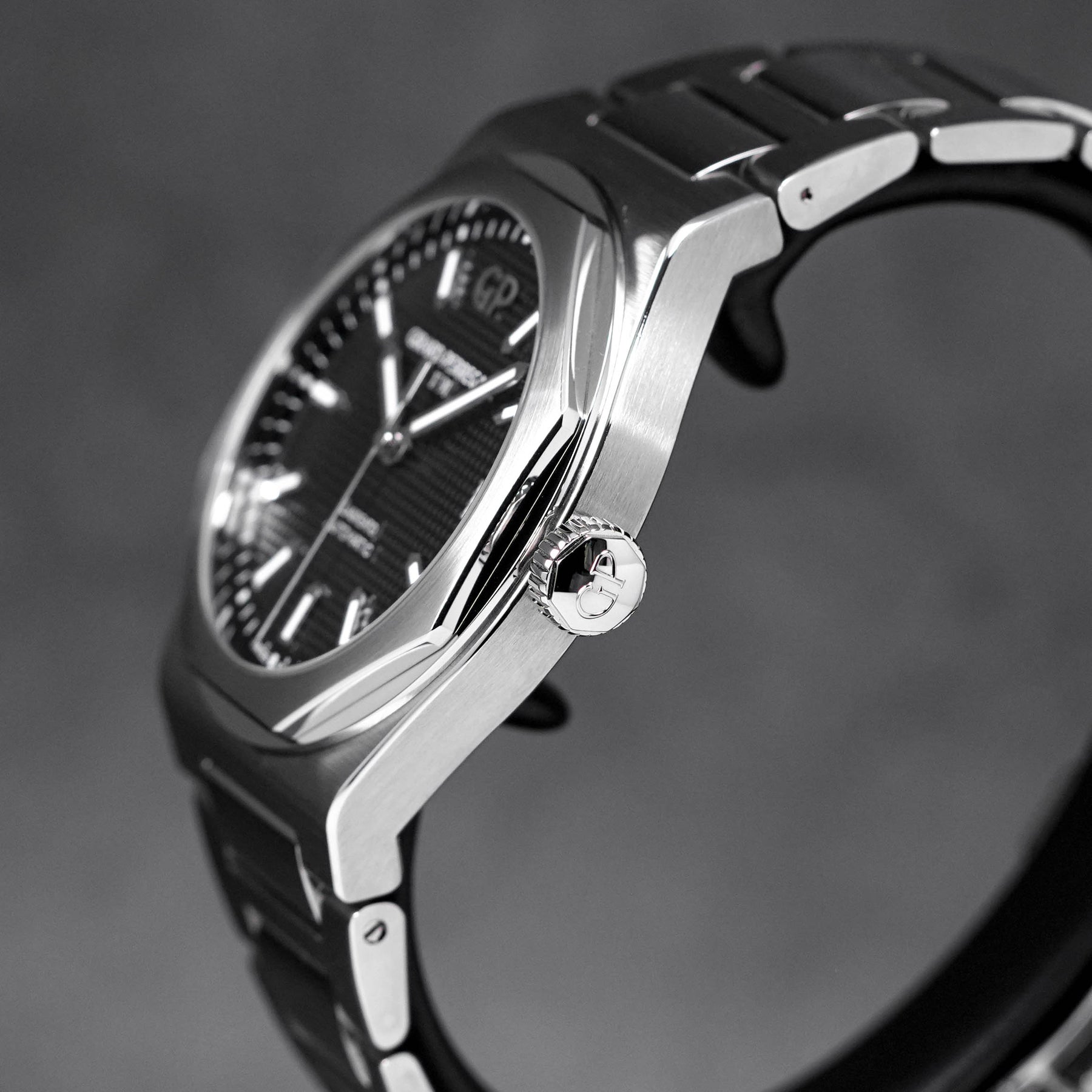 LAUREATO BLACK DIAL (2023)