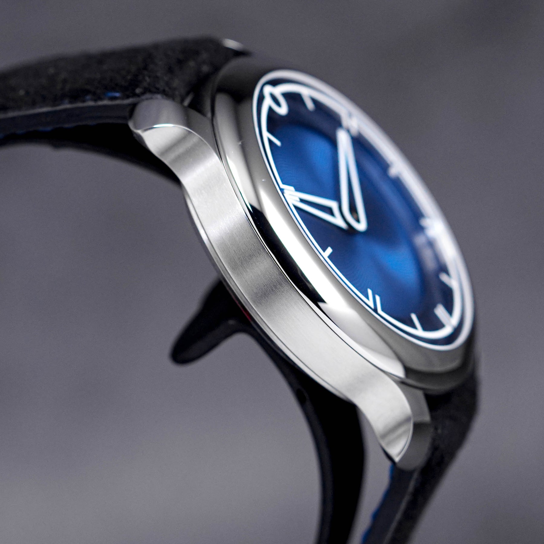 17.09 38MM BLUE DIAL (2022)