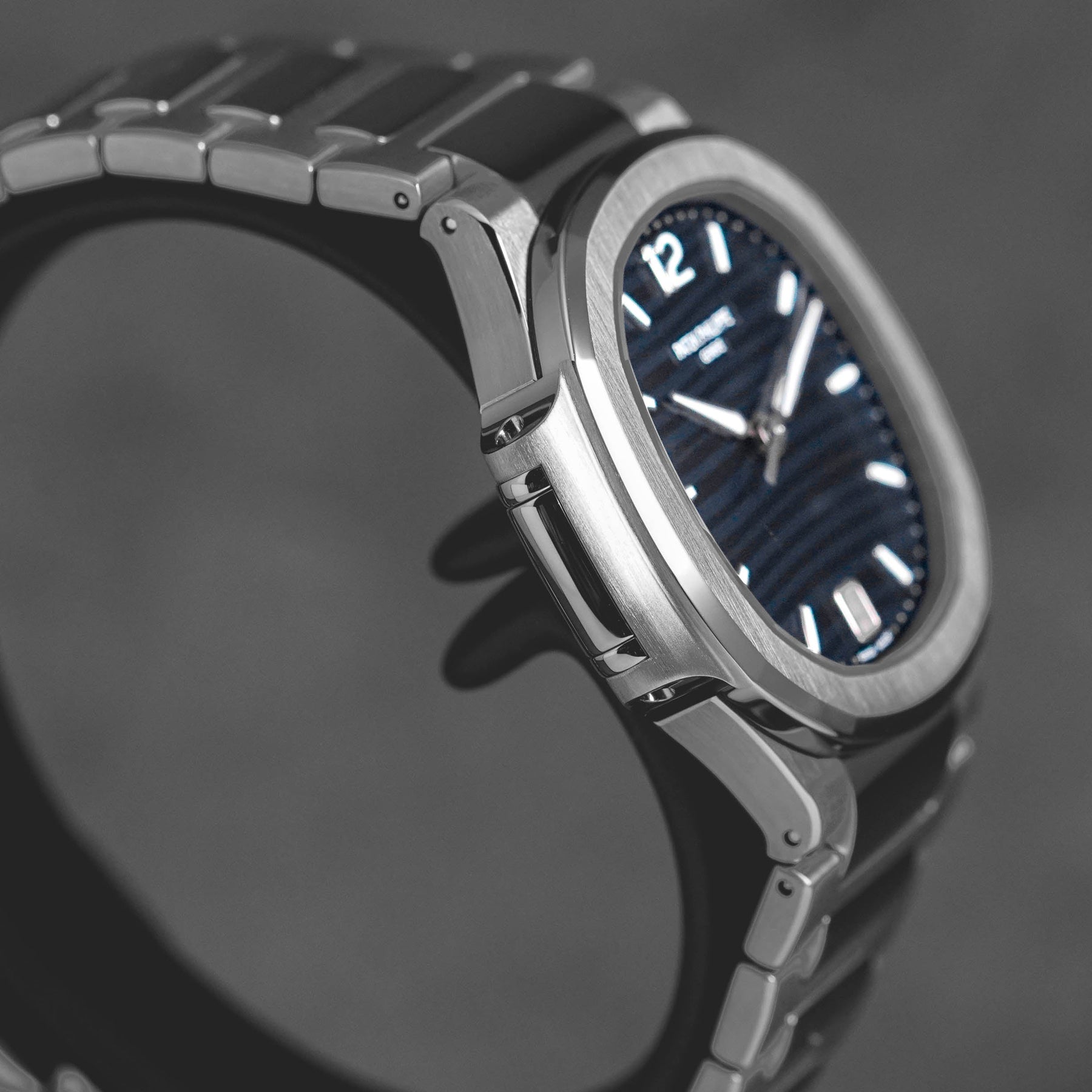 Harga Patek Philippe Nautilus Lady 7118/1A-001 Blue Terbaru