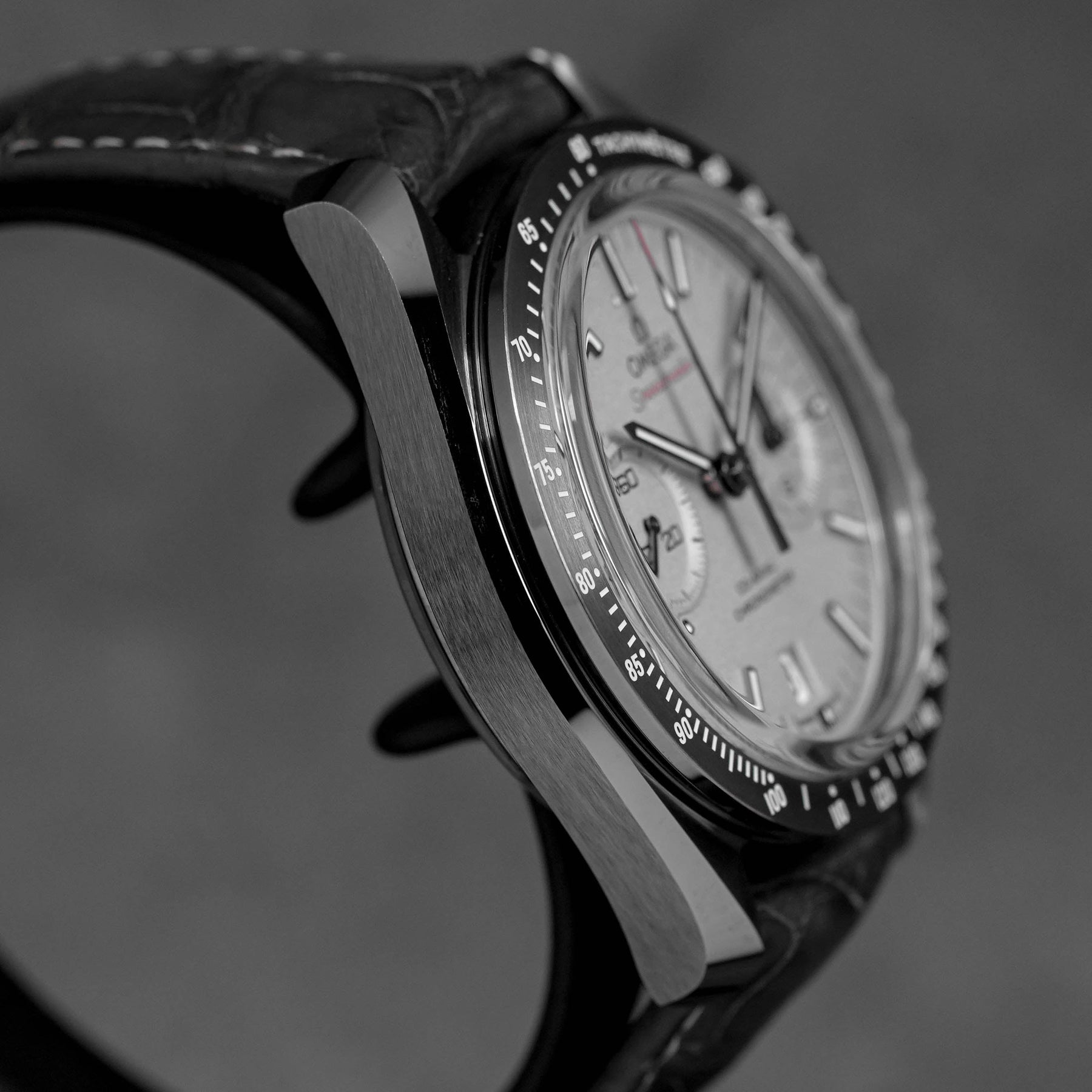 SPEEDMASTER 'DARK SIDE OF THE MOON' GREY CERAMIC (2018)