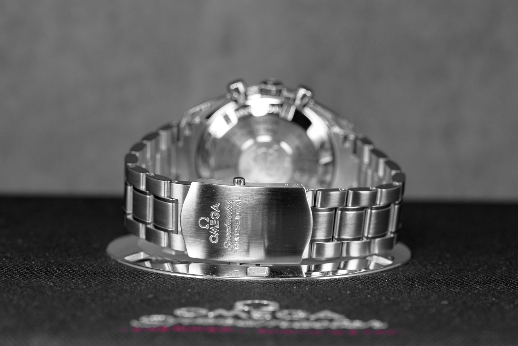 Harga Omega Moonwatch Hesalite