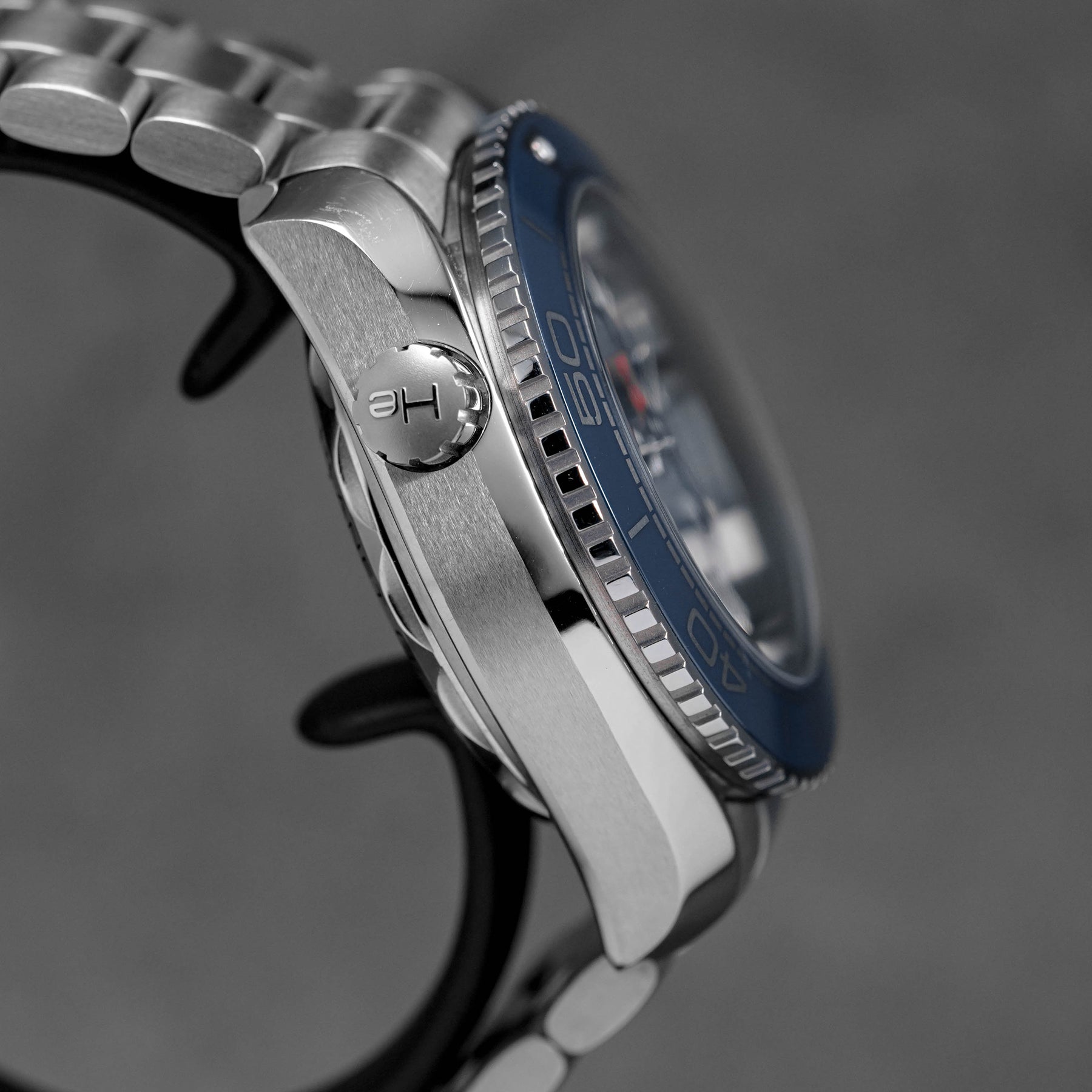 SEAMASTER PLANET OCEAN CHRONOGRAPH BLUE DIAL (2018)