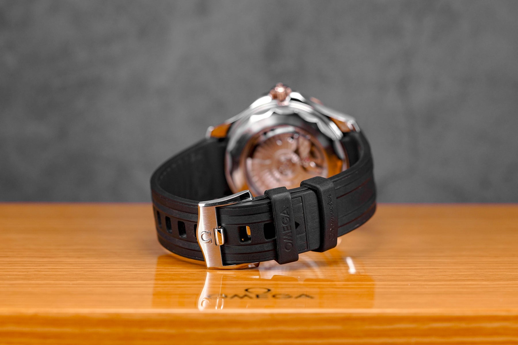 SEAMASTER DIVER 300M TWOTONE SEDNA GOLD BLACK DIAL RUBBER STRAP (2021)