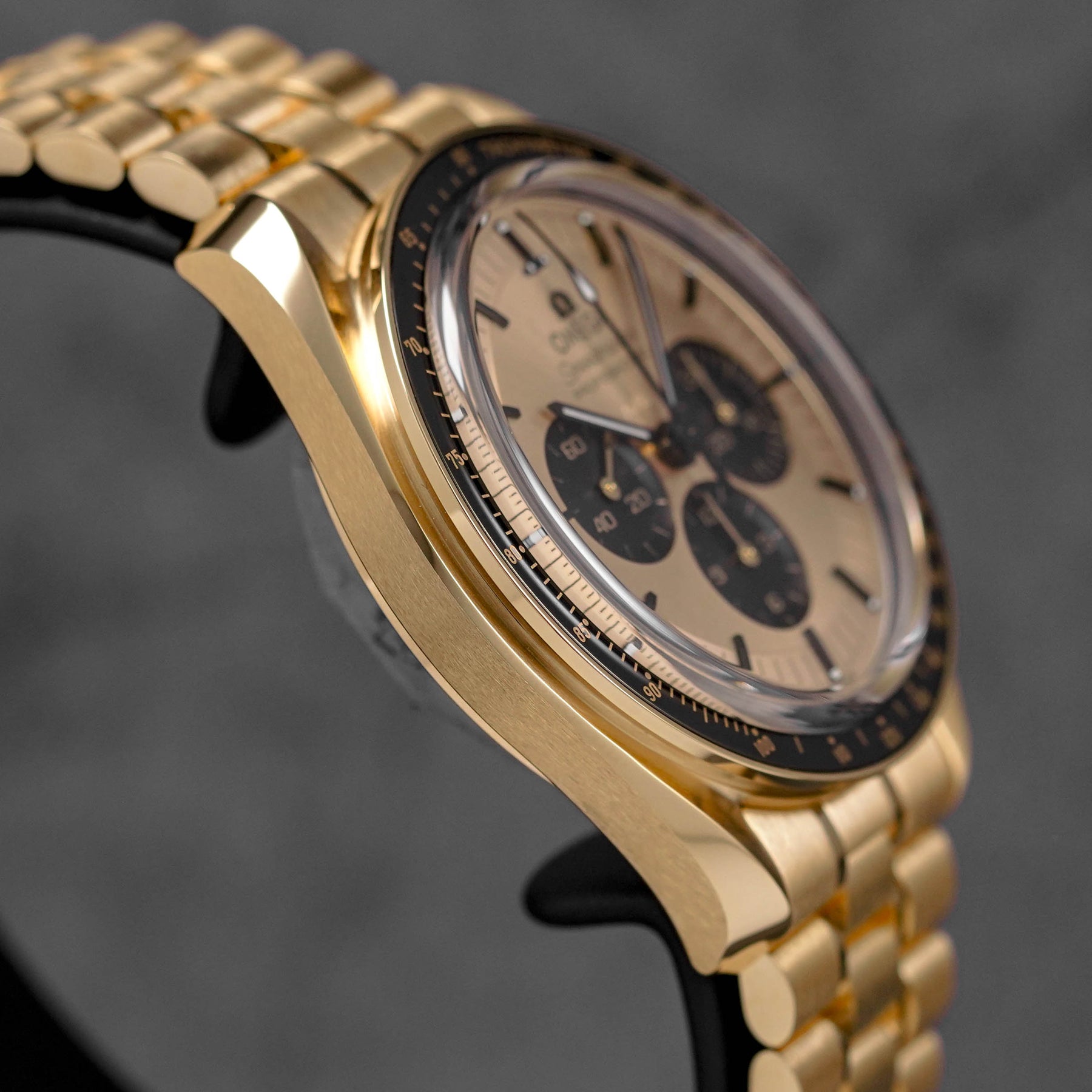 Harga Omega Speedmaster Moonwatch Monnshine Gold