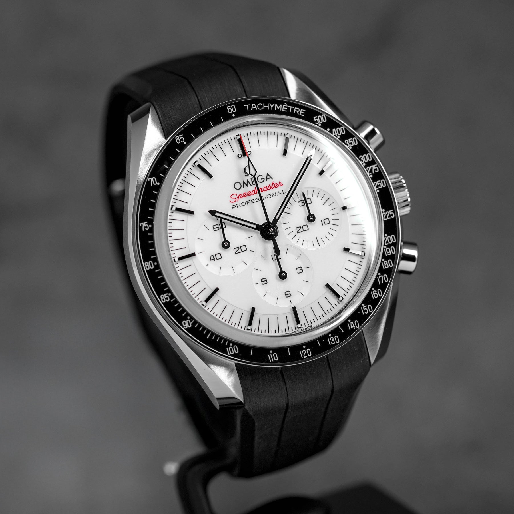 Harga Omega Speedmaster Moonwatch Rubber Terbaru
