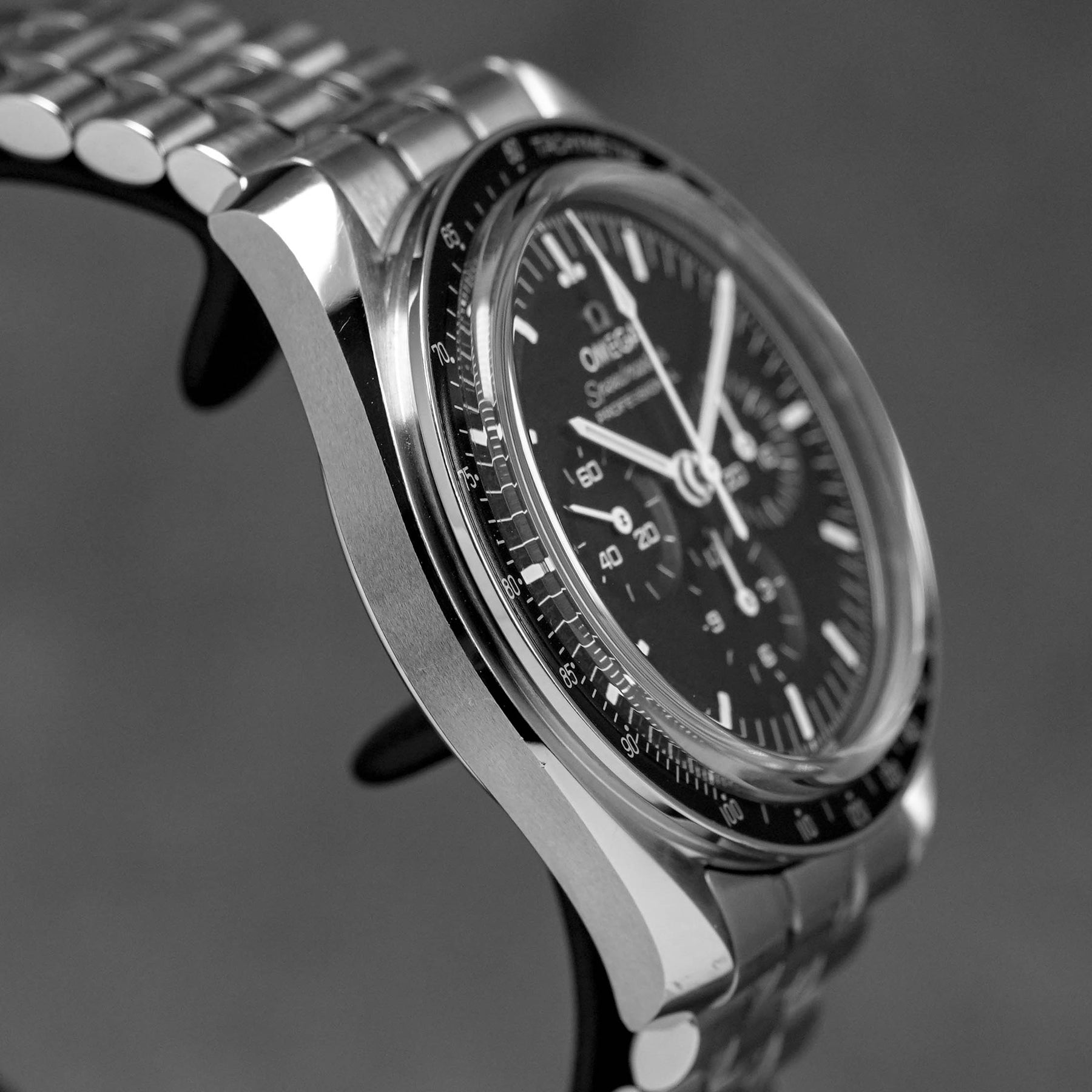 Harga Omega Speedmaster Moonwatch Sapphire