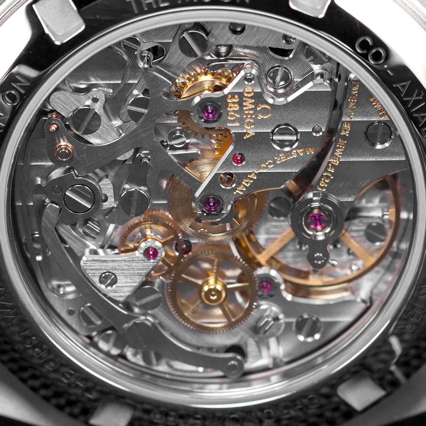 Harga Omega Speedmaster Moonwatch Sapphire