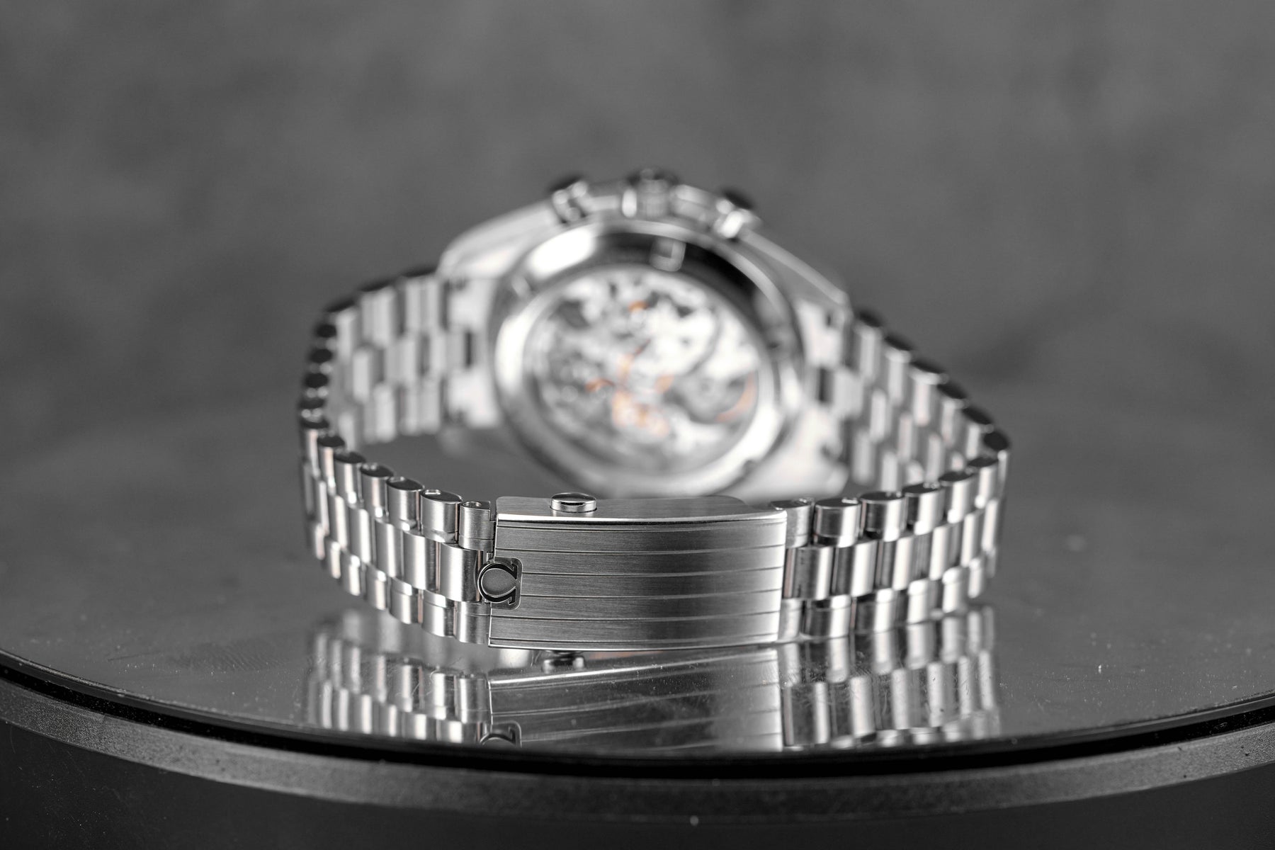 Harga Omega Speedmaster Moonwatch Sapphire