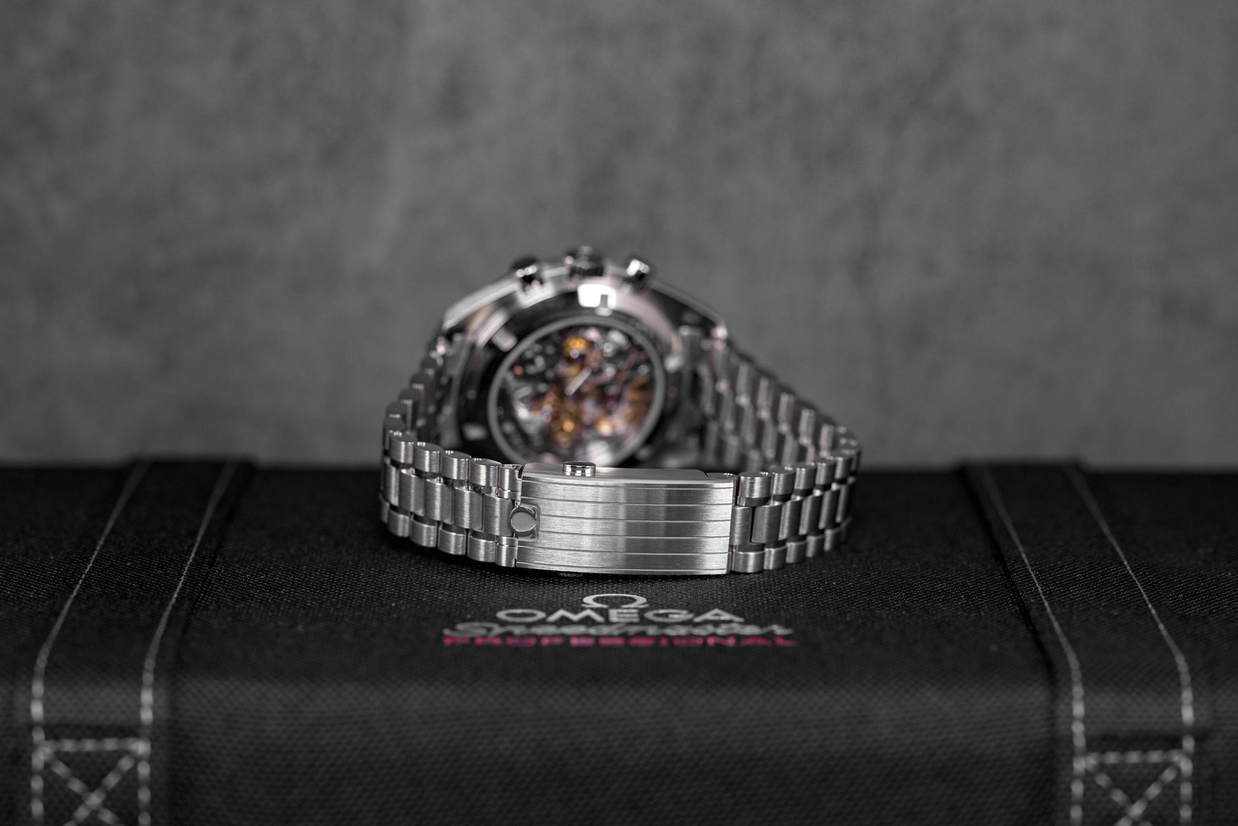 SPEEDMASTER MOONWATCH SAPPHIRE (2024)