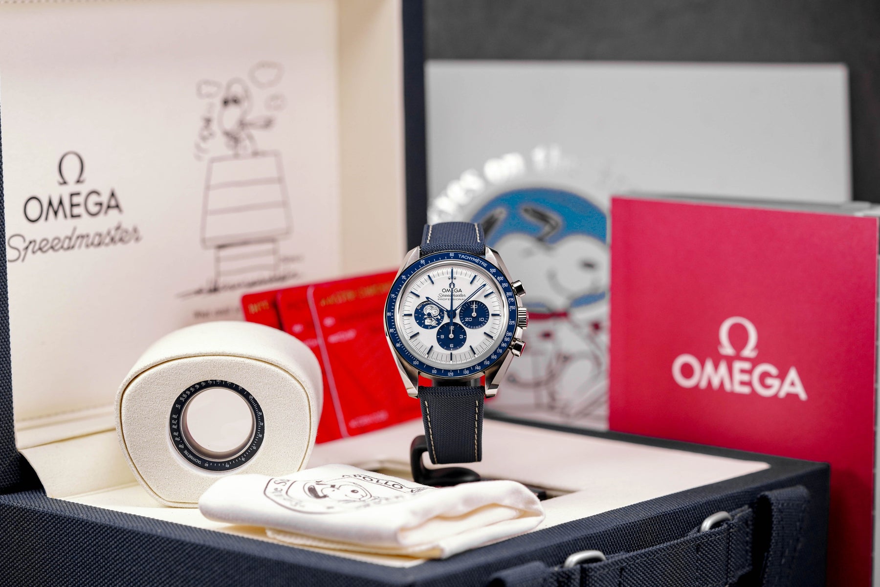 SPEEDMASTER 'SILVER SNOOPY AWARD' 50TH ANNIVERSARY (2023)