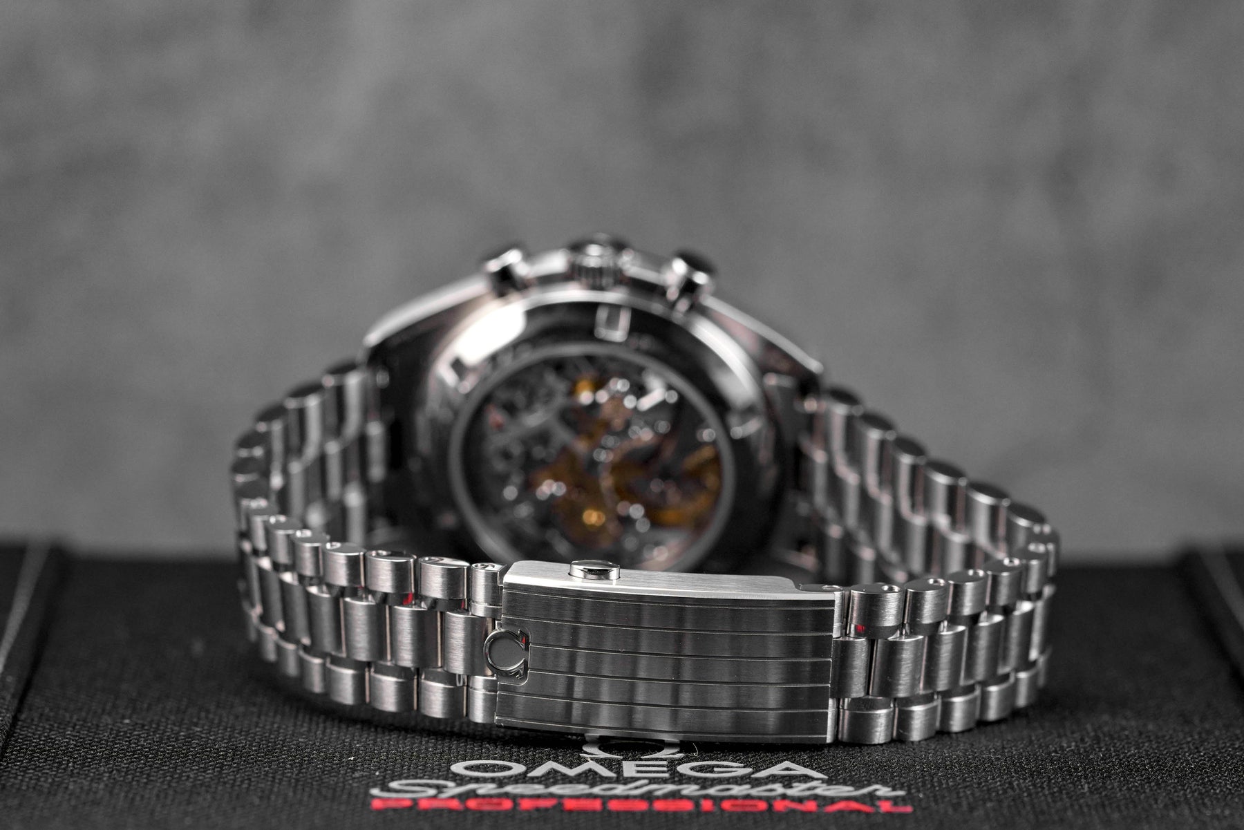 Harga Omega Speedmaster Moonwatch Sapphire