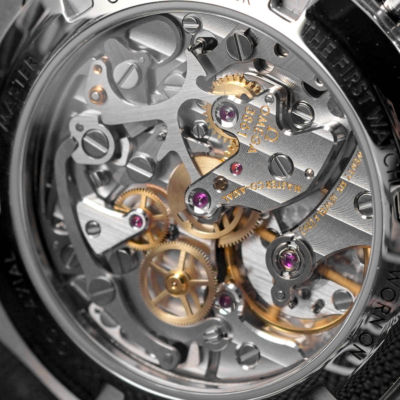 Harga Omega Speedmaster Moonwatch Sapphire
